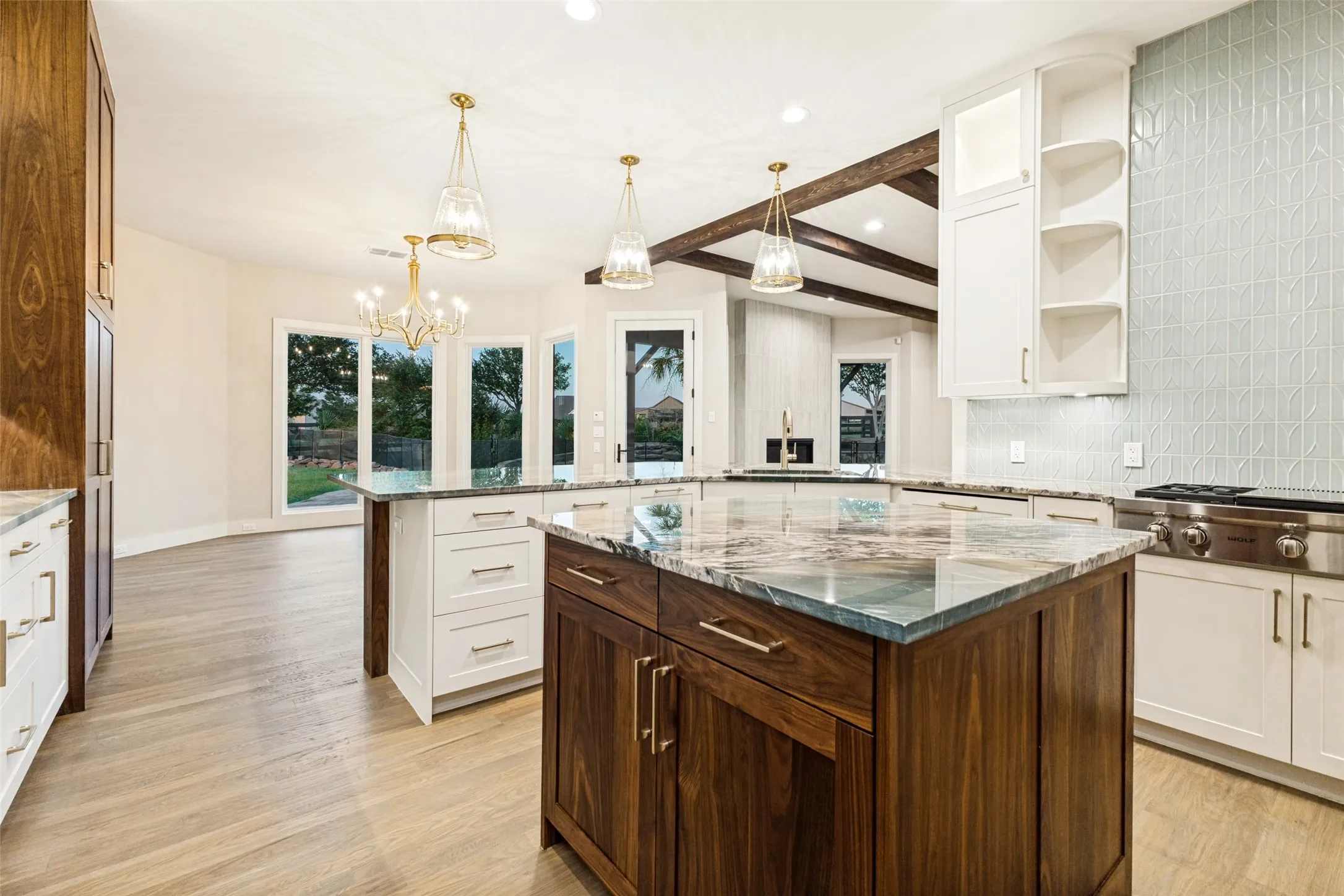 Single Family Residence For Sale in Denton County , 1023 Gene Perry Court, Bartonville, Texas 76226, 3 Bedroom, 3 Bathroom, 3 Garage spaces, 3,142 Sqft, built in 2003, mls#21308779, Real Estate Agent in Bartonville, Homes For Sale in Denton county, Homes For Sale in Bartonville, Realtor in Bartonville Texas, Real Estate Brokerage Independent Realty Texas, Luminita Cordes Realtor