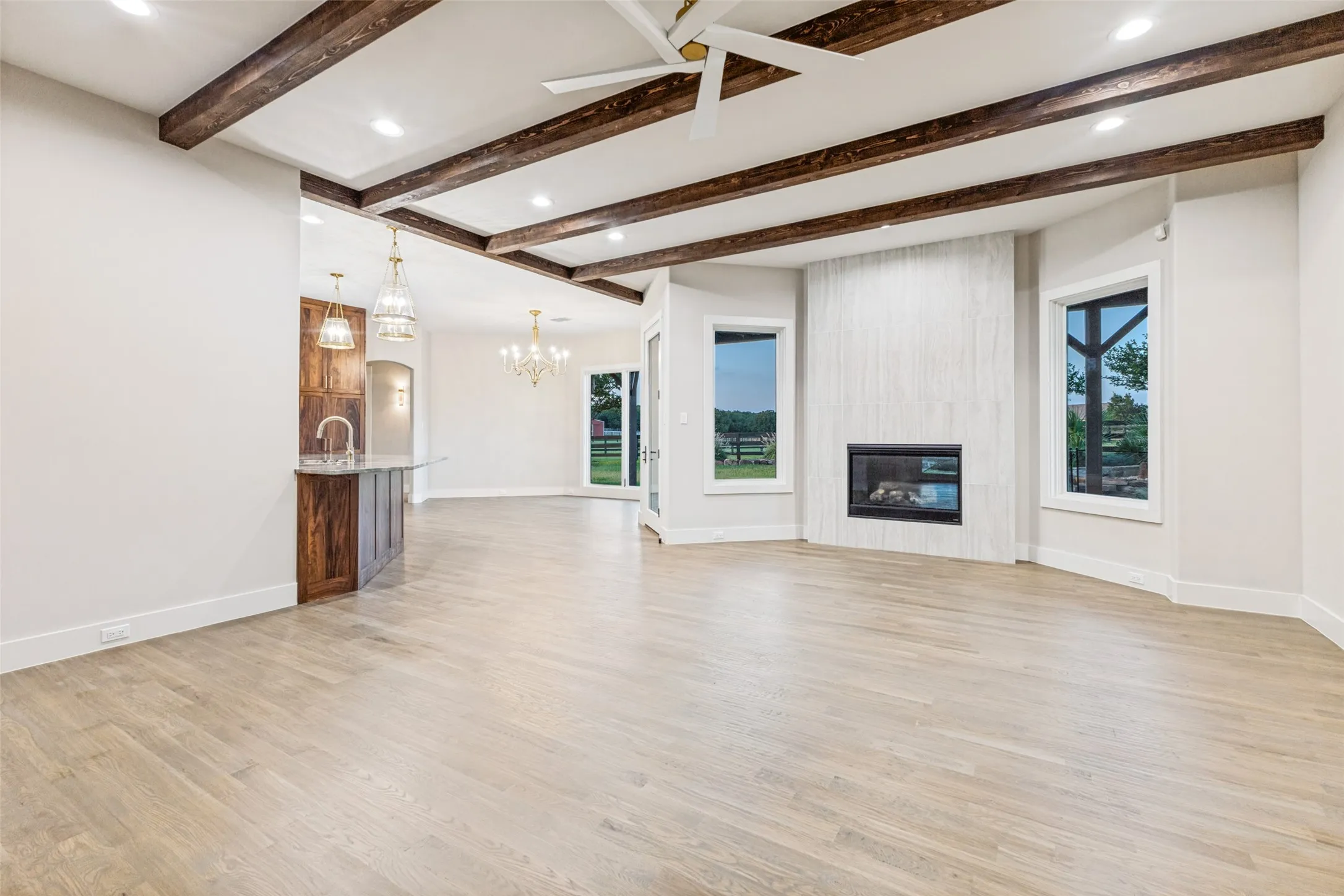 Single Family Residence For Sale in Denton County , 1023 Gene Perry Court, Bartonville, Texas 76226, 3 Bedroom, 3 Bathroom, 3 Garage spaces, 3,142 Sqft, built in 2003, mls#21308779, Real Estate Agent in Bartonville, Homes For Sale in Denton county, Homes For Sale in Bartonville, Realtor in Bartonville Texas, Real Estate Brokerage Independent Realty Texas, Luminita Cordes Realtor