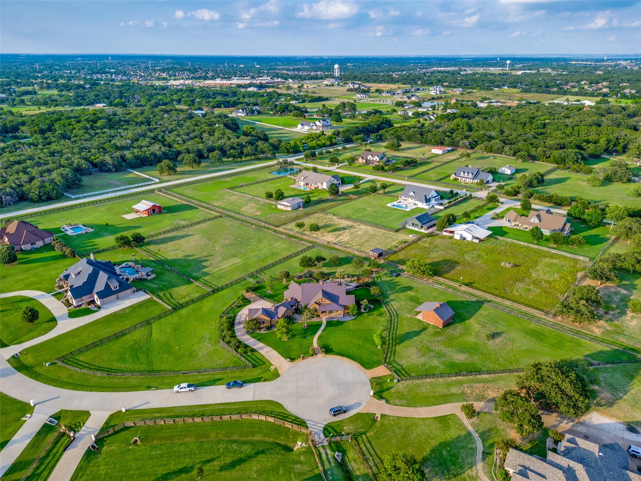 Single Family Residence For Sale in Denton County , 1023 Gene Perry Court, Bartonville, Texas 76226, 3 Bedroom, 3 Bathroom, 3 Garage spaces, 3,142 Sqft, built in 2003, mls#21308779, Real Estate Agent in Bartonville, Homes For Sale in Denton county, Homes For Sale in Bartonville, Realtor in Bartonville Texas, Real Estate Brokerage Independent Realty Texas, Luminita Cordes Realtor