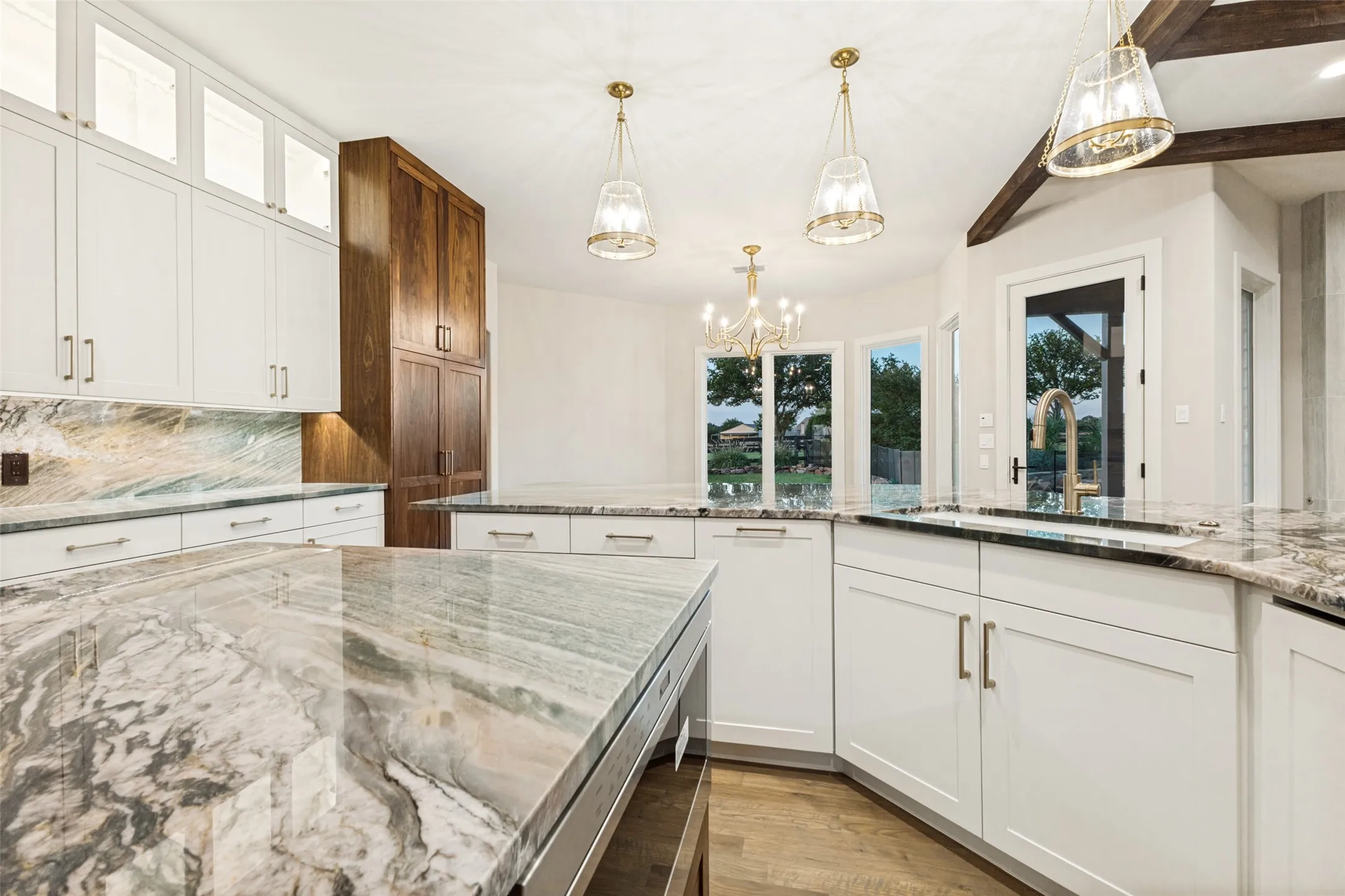 Single Family Residence For Sale in Denton County , 1023 Gene Perry Court, Bartonville, Texas 76226, 3 Bedroom, 3 Bathroom, 3 Garage spaces, 3,142 Sqft, built in 2003, mls#21308779, Real Estate Agent in Bartonville, Homes For Sale in Denton county, Homes For Sale in Bartonville, Realtor in Bartonville Texas, Real Estate Brokerage Independent Realty Texas, Luminita Cordes Realtor