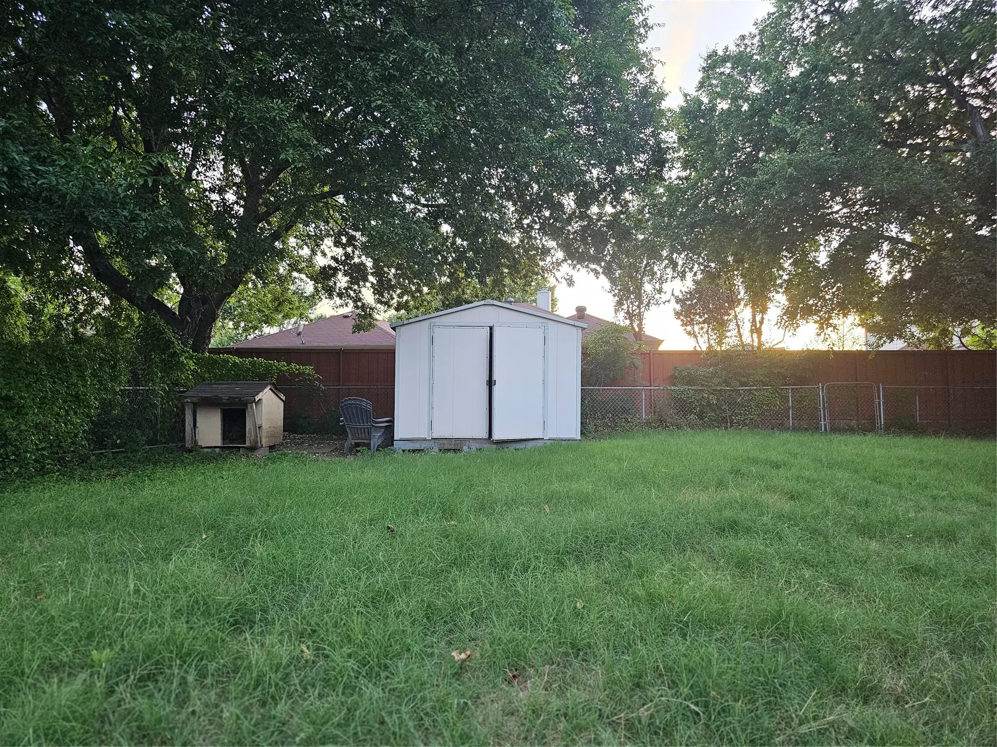 Single Family Residence For Rent in Collin County , 237 N Murphy, Murphy, Texas 75094, 3 Bedroom, 2 Bathroom, 1 Garage spaces, 1,709 Sqft, built in 1964, mls#21329545, Real Estate Agent in Murphy, Homes For Rent in Collin county, Homes For Rent in Murphy, Realtor in Murphy Texas, Real Estate Brokerage Independent Realty Texas, Luminita Cordes Realtor
