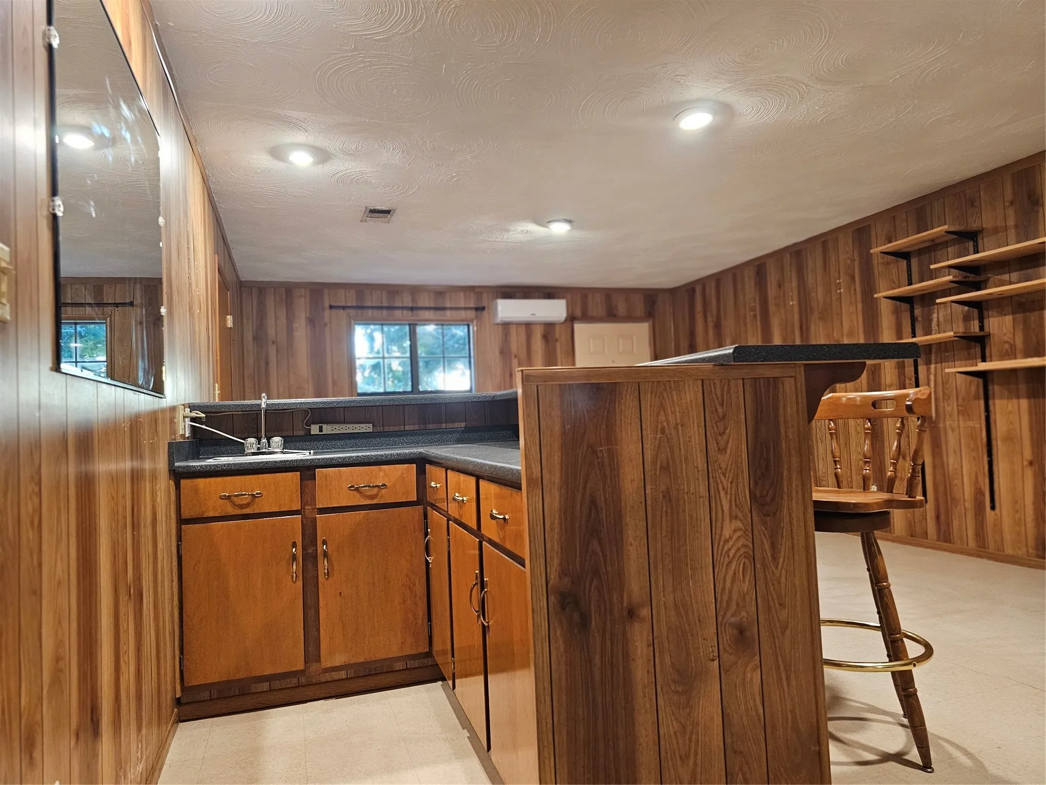 Single Family Residence For Rent in Collin County , 237 N Murphy, Murphy, Texas 75094, 3 Bedroom, 2 Bathroom, 1 Garage spaces, 1,709 Sqft, built in 1964, mls#21329545, Real Estate Agent in Murphy, Homes For Rent in Collin county, Homes For Rent in Murphy, Realtor in Murphy Texas, Real Estate Brokerage Independent Realty Texas, Luminita Cordes Realtor