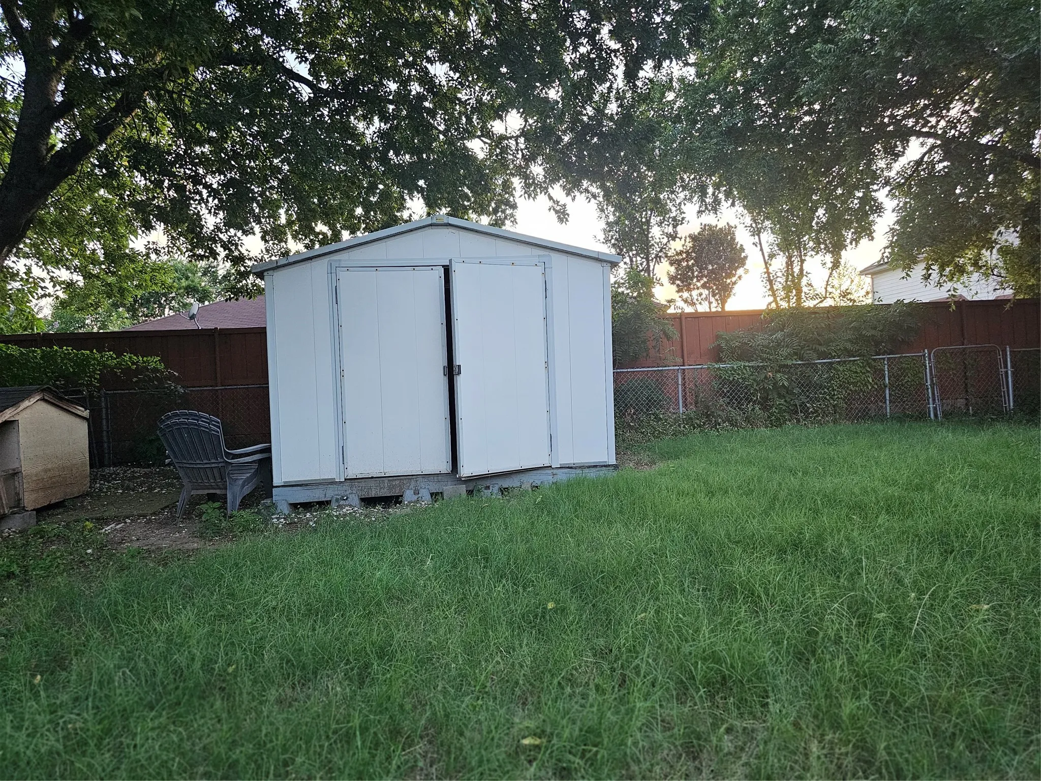 Single Family Residence For Rent in Collin County , 237 N Murphy, Murphy, Texas 75094, 3 Bedroom, 2 Bathroom, 1 Garage spaces, 1,709 Sqft, built in 1964, mls#21329545, Real Estate Agent in Murphy, Homes For Rent in Collin county, Homes For Rent in Murphy, Realtor in Murphy Texas, Real Estate Brokerage Independent Realty Texas, Luminita Cordes Realtor