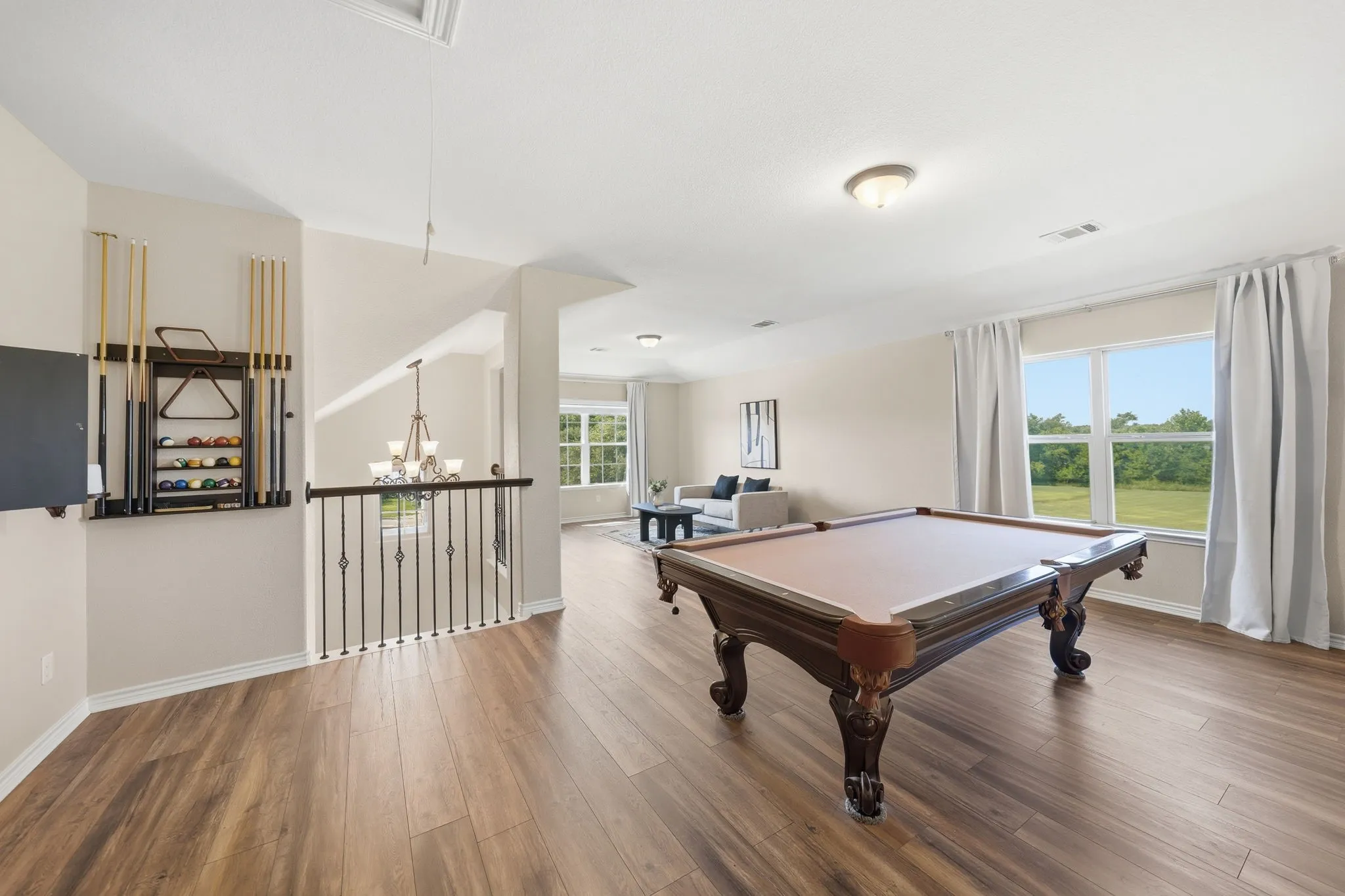 Single Family Residence For Sale in Denton County , 2128 Megan Creek Drive, Little Elm, Texas 75068, 4 Bedroom, 3 Bathroom, 3 Garage spaces, 3,278 Sqft, built in 2016, mls#21329527, Real Estate Agent in Little Elm, Homes For Sale in Denton county, Homes For Sale in Little Elm, Realtor in Little Elm Texas, Real Estate Brokerage Independent Realty Texas, Luminita Cordes Realtor