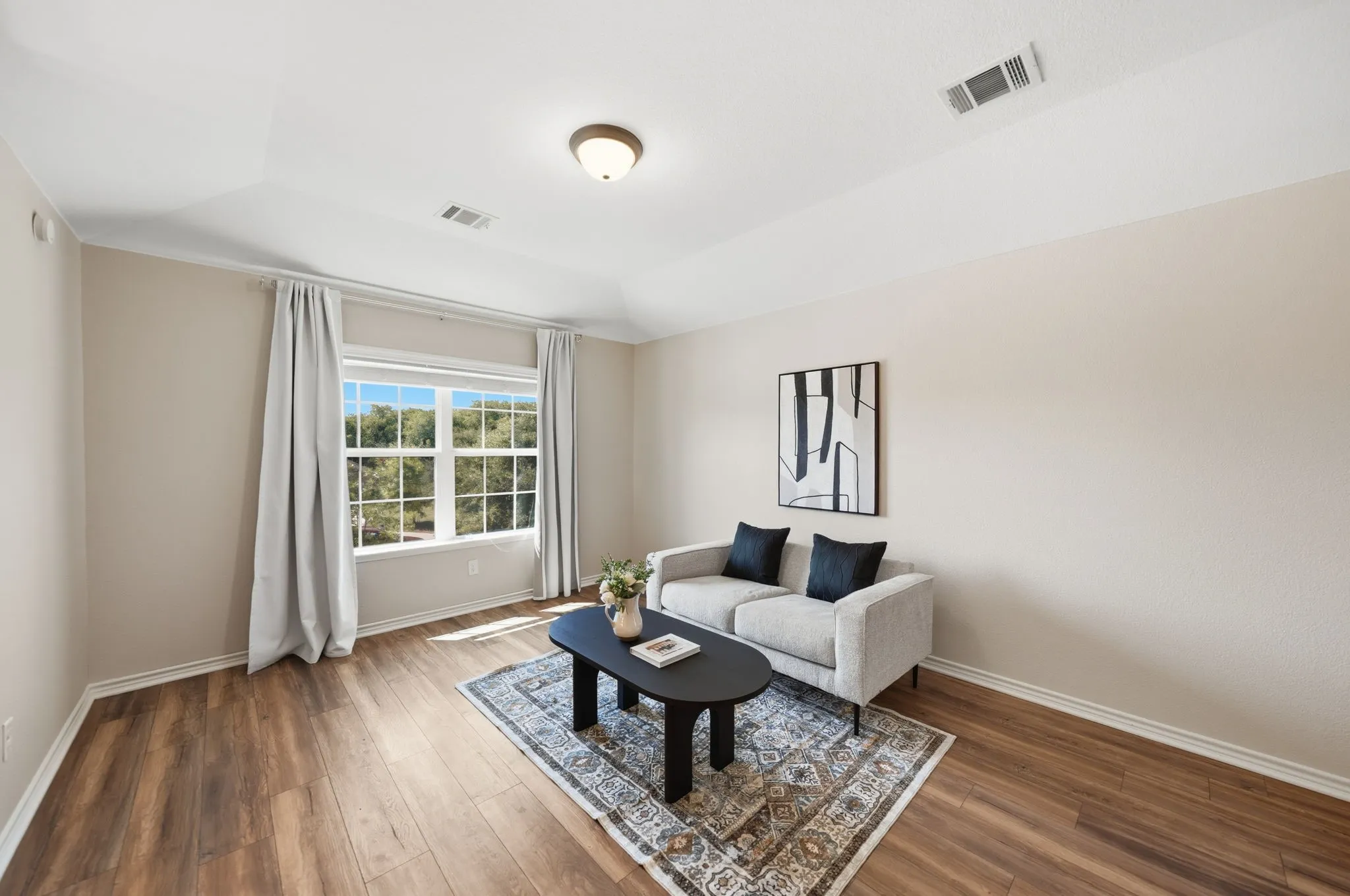 Single Family Residence For Sale in Denton County , 2128 Megan Creek Drive, Little Elm, Texas 75068, 4 Bedroom, 3 Bathroom, 3 Garage spaces, 3,278 Sqft, built in 2016, mls#21329527, Real Estate Agent in Little Elm, Homes For Sale in Denton county, Homes For Sale in Little Elm, Realtor in Little Elm Texas, Real Estate Brokerage Independent Realty Texas, Luminita Cordes Realtor
