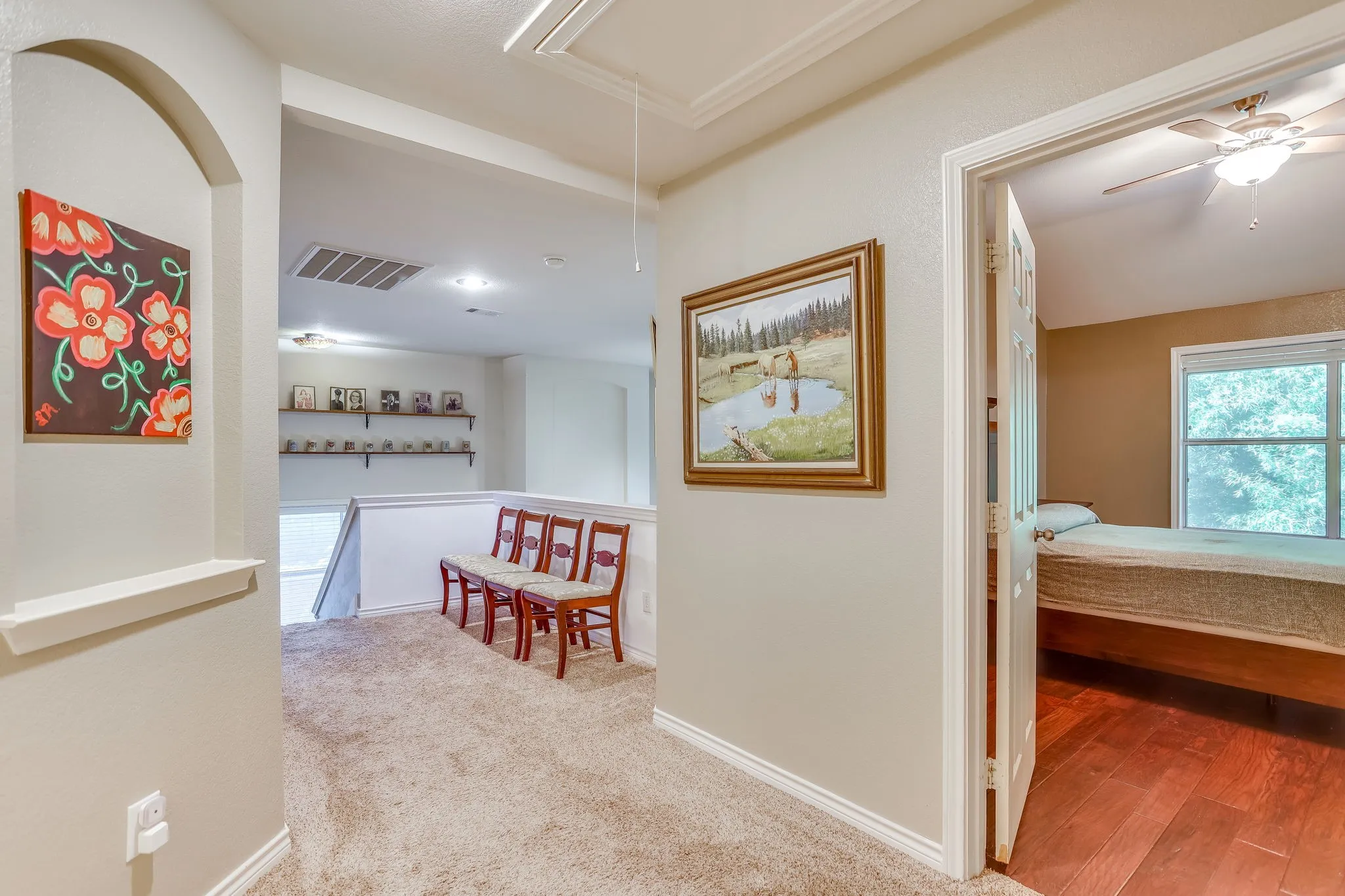 Upstairs landing with art niche