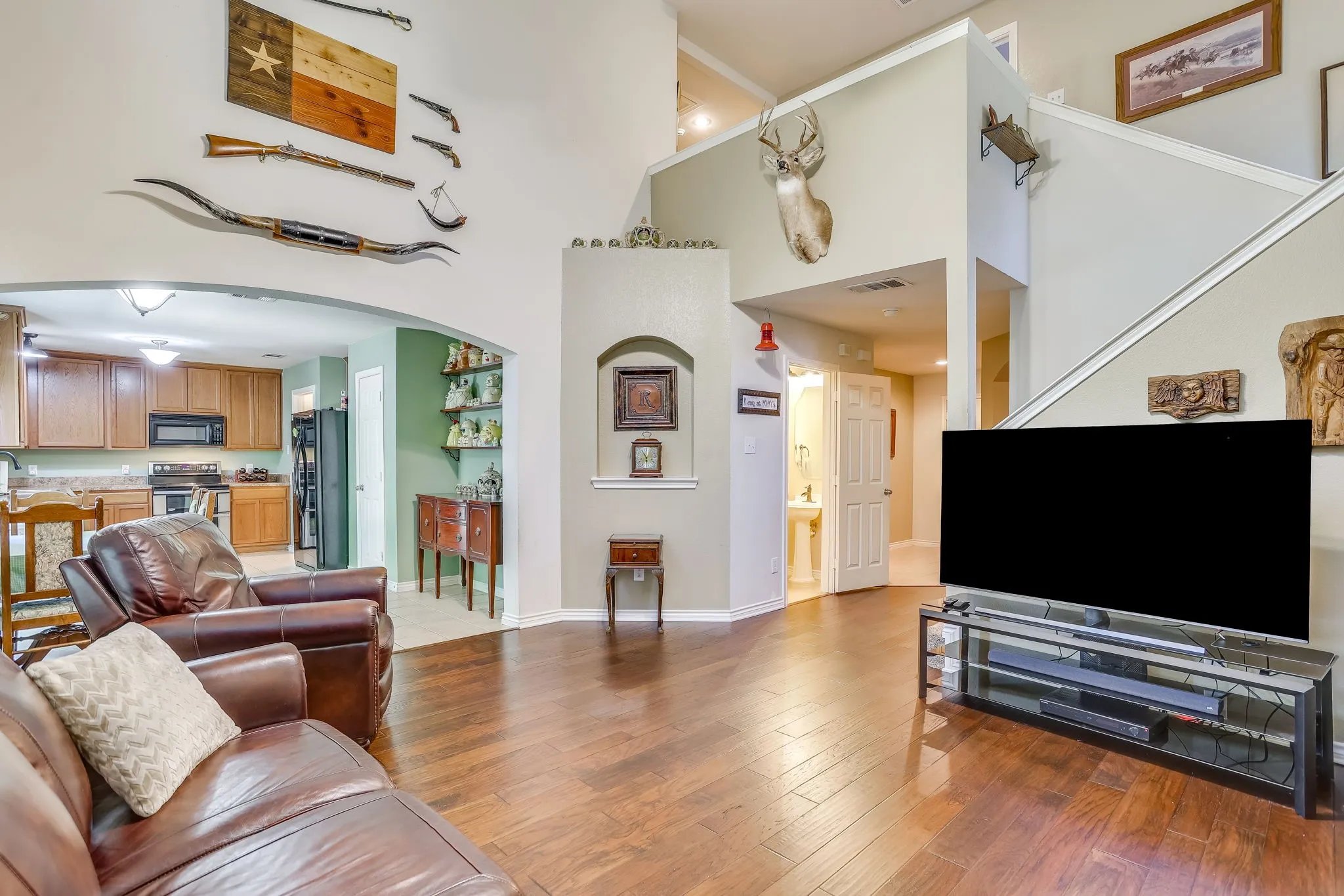 Looking towards the entry and kitchen
