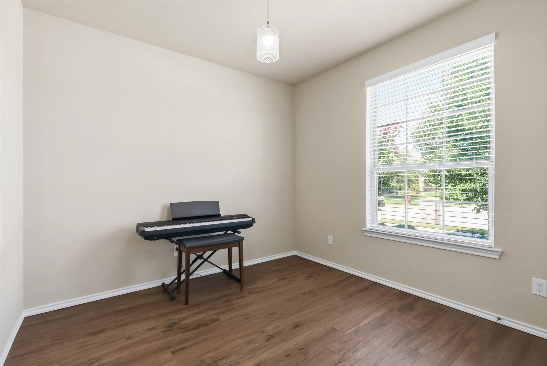 4th Bedroom or Office