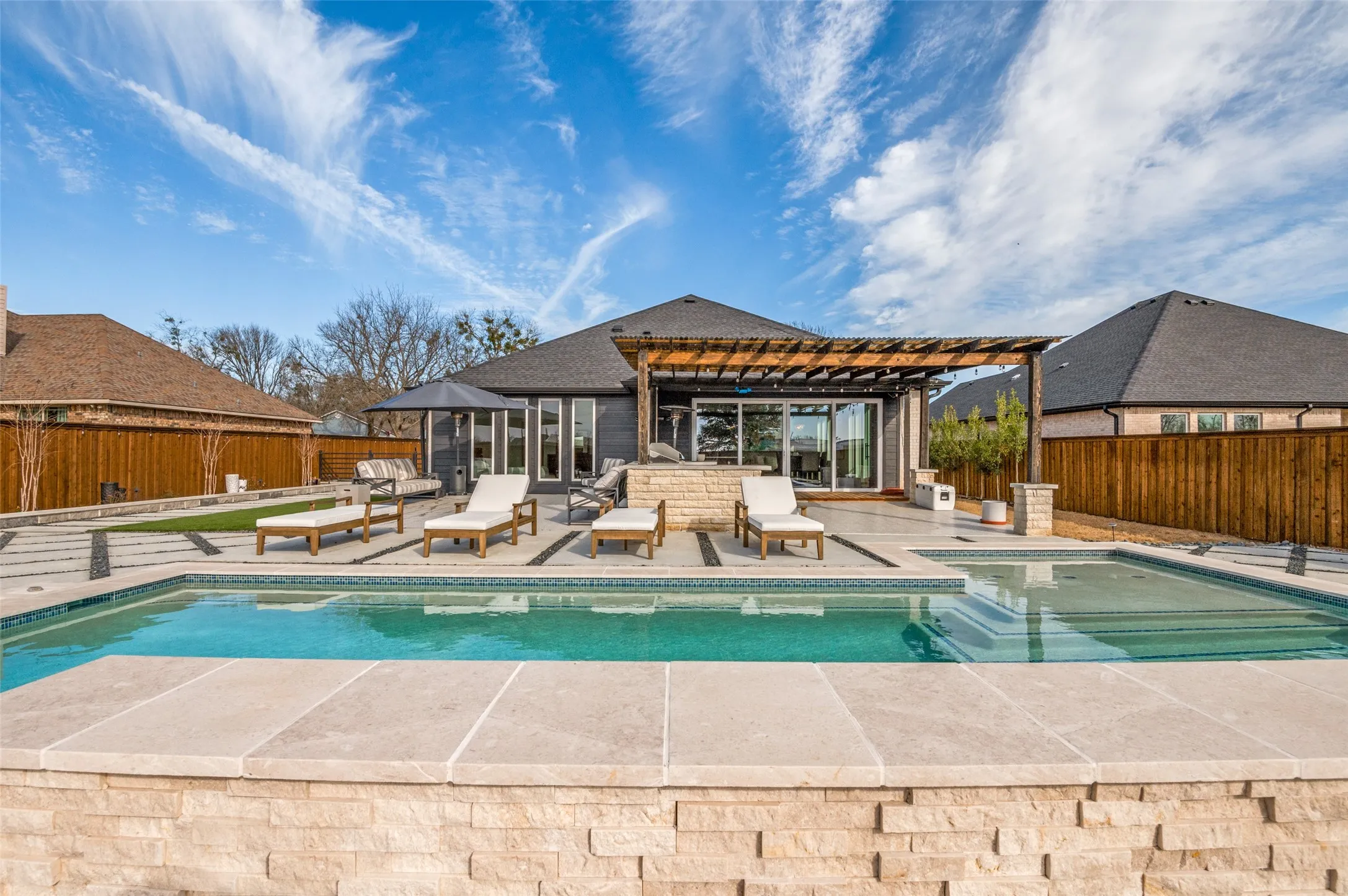 Single Family Residence For Sale in Ellis County , 307 Highland Avenue, Red Oak, Texas 75154, 4 Bedroom, 2 Bathroom, 2 Garage spaces, 2,102 Sqft, built in 2023, mls#21330390, Real Estate Agent in Red Oak, Homes For Sale in Ellis county, Homes For Sale in Red Oak, Realtor in Red Oak Texas, Real Estate Brokerage Independent Realty Texas, Luminita Cordes Realtor