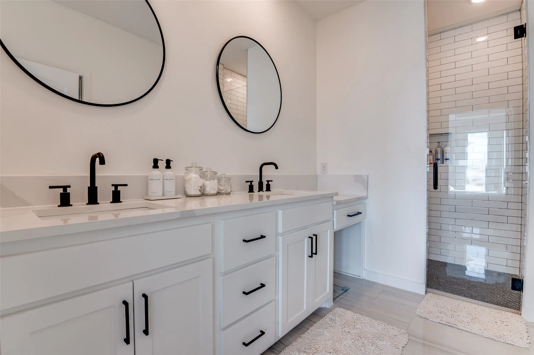 Single Family Residence For Sale in Ellis County , 307 Highland Avenue, Red Oak, Texas 75154, 4 Bedroom, 2 Bathroom, 2 Garage spaces, 2,102 Sqft, built in 2023, mls#21330390, Real Estate Agent in Red Oak, Homes For Sale in Ellis county, Homes For Sale in Red Oak, Realtor in Red Oak Texas, Real Estate Brokerage Independent Realty Texas, Luminita Cordes Realtor