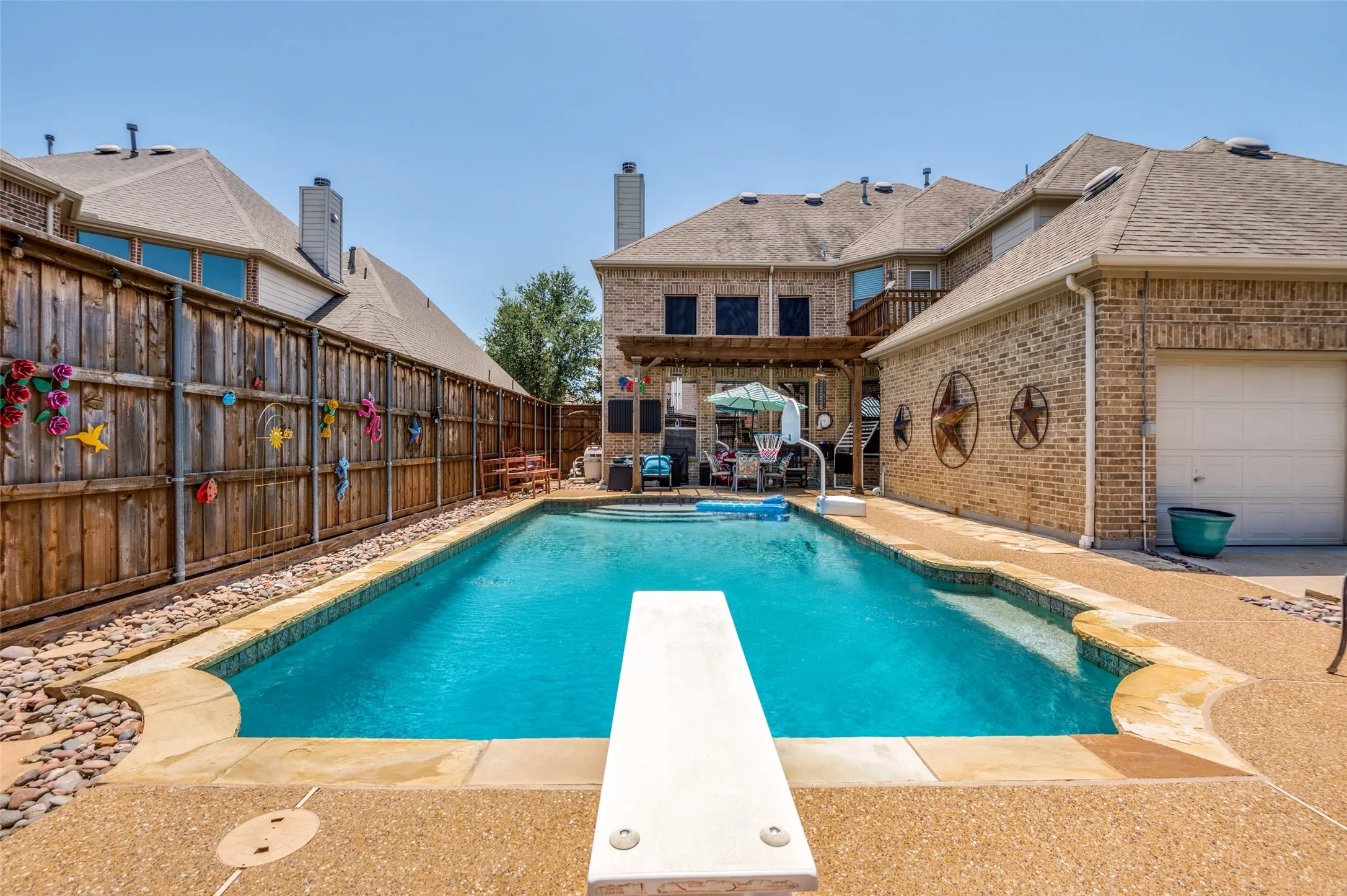 Single Family Residence For Sale in Collin County , 5748 Wellington Lane, Frisco, Texas 75033, 5 Bedroom, 3 Bathroom, 3 Garage spaces, 3,546 Sqft, built in 2005, Price $699,900, mls#21329640, Real Estate Agent in Frisco, Homes For Sale in Collin county, Homes For Sale in Frisco, Realtor in Frisco Texas, Real Estate Brokerage Independent Realty Texas, Luminita Cordes Realtor