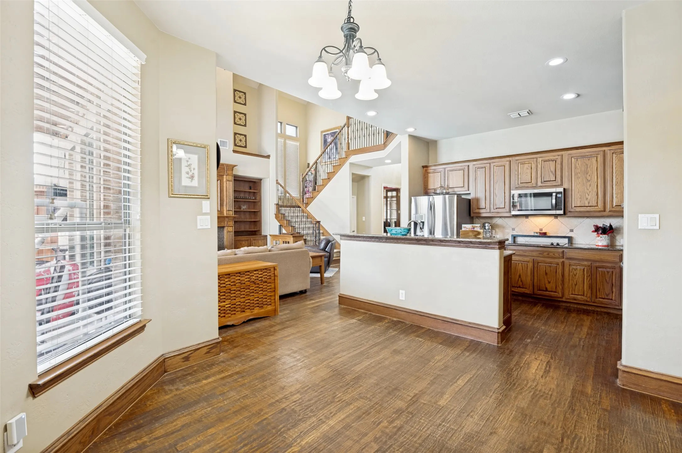 Single Family Residence For Sale in Collin County , 5748 Wellington Lane, Frisco, Texas 75033, 5 Bedroom, 3 Bathroom, 3 Garage spaces, 3,546 Sqft, built in 2005, Price $699,900, mls#21329640, Real Estate Agent in Frisco, Homes For Sale in Collin county, Homes For Sale in Frisco, Realtor in Frisco Texas, Real Estate Brokerage Independent Realty Texas, Luminita Cordes Realtor