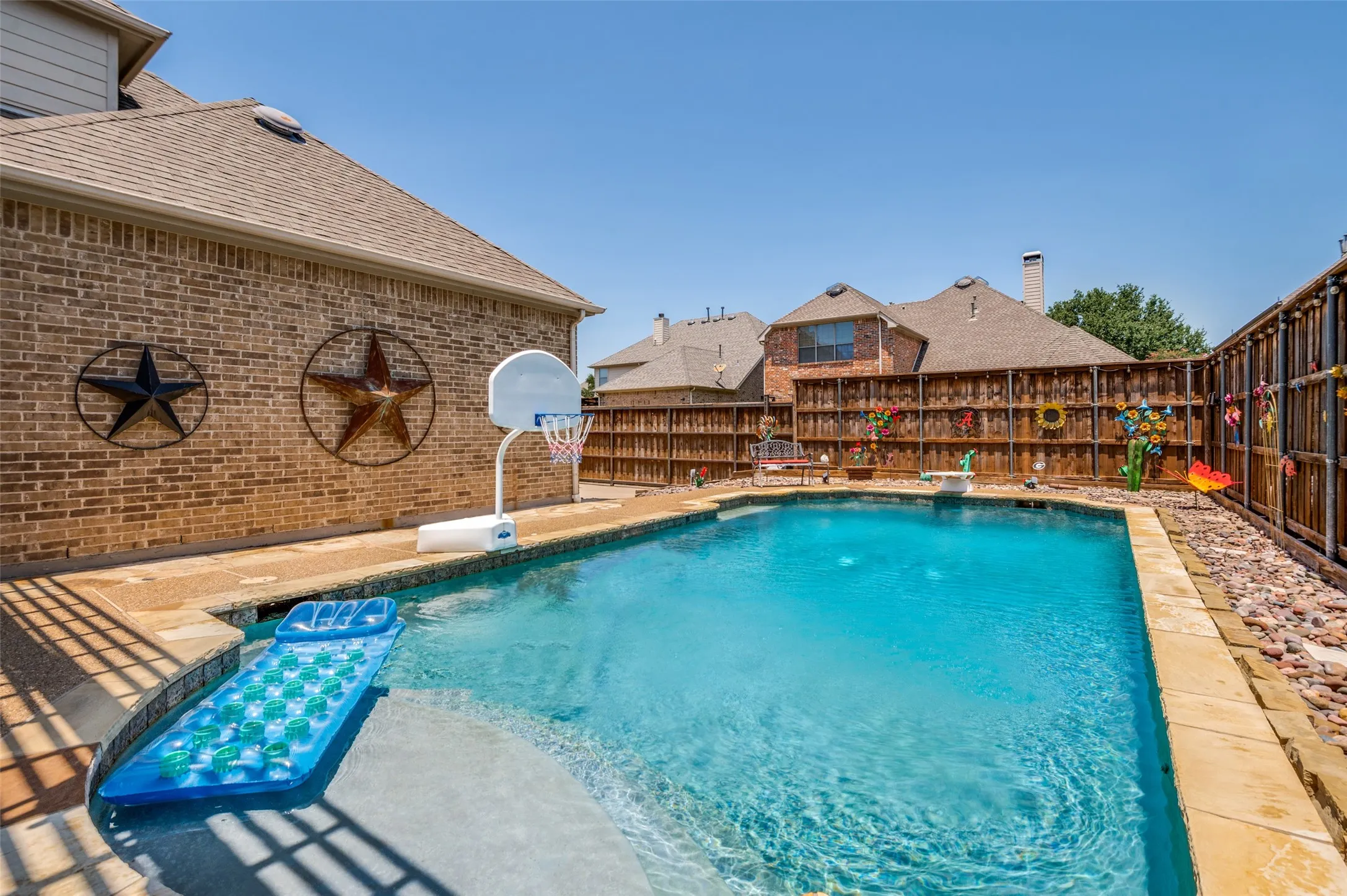 Single Family Residence For Sale in Collin County , 5748 Wellington Lane, Frisco, Texas 75033, 5 Bedroom, 3 Bathroom, 3 Garage spaces, 3,546 Sqft, built in 2005, Price $699,900, mls#21329640, Real Estate Agent in Frisco, Homes For Sale in Collin county, Homes For Sale in Frisco, Realtor in Frisco Texas, Real Estate Brokerage Independent Realty Texas, Luminita Cordes Realtor