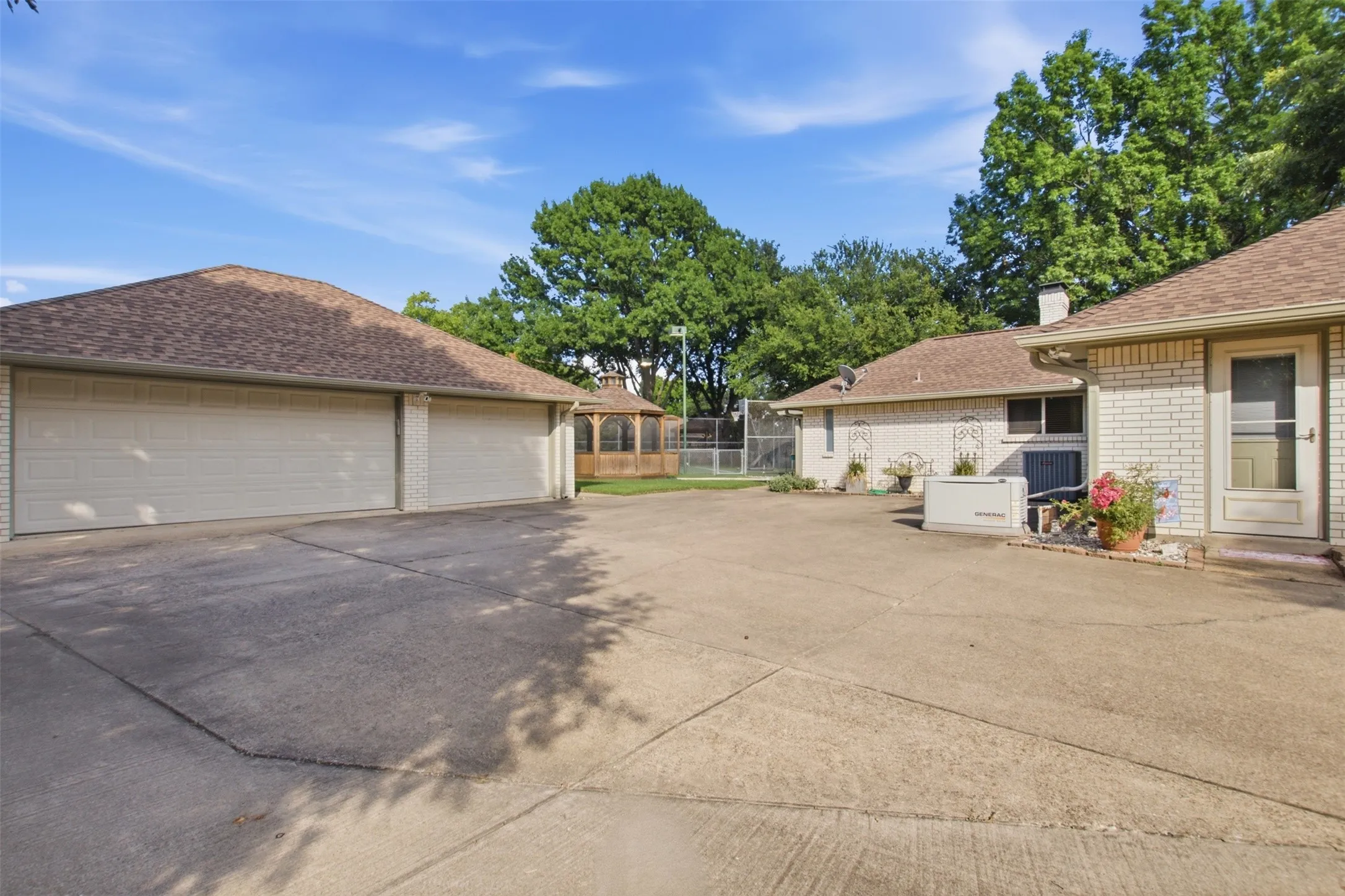 3 car garage