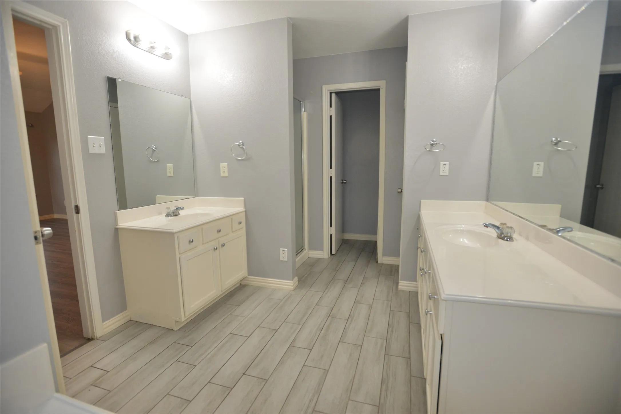 Single Family Residence For Sale in Dallas County , 2820 Island Wren Drive, Mesquite, Texas 75181, 4 Bedroom, 3 Bathroom, 2 Garage spaces, 2,638 Sqft, built in 2004, mls#21329314, Real Estate Agent in Mesquite, Homes For Sale in Dallas county, Homes For Sale in Mesquite, Realtor in Mesquite Texas, Real Estate Brokerage Independent Realty Texas, Luminita Cordes Realtor