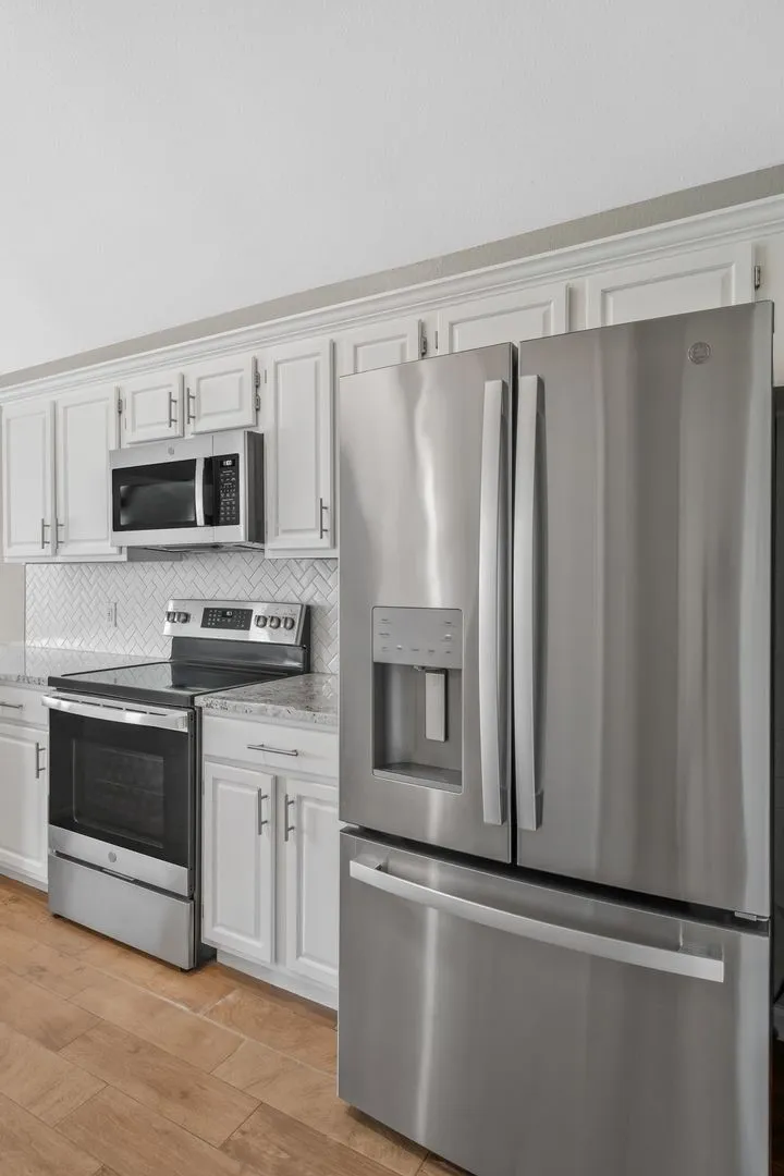 Duplex For Rent in Tarrant County , 306 Crowe Drive, Euless, Texas 76040, 2 Bedroom, 2 Bathroom, 2 Garage spaces, 1,164 Sqft, built in 1990, mls#21330455, Real Estate Agent in Euless, Homes For Rent in Tarrant county, Homes For Rent in Euless, Realtor in Euless Texas, Real Estate Brokerage Independent Realty Texas, Luminita Cordes Realtor