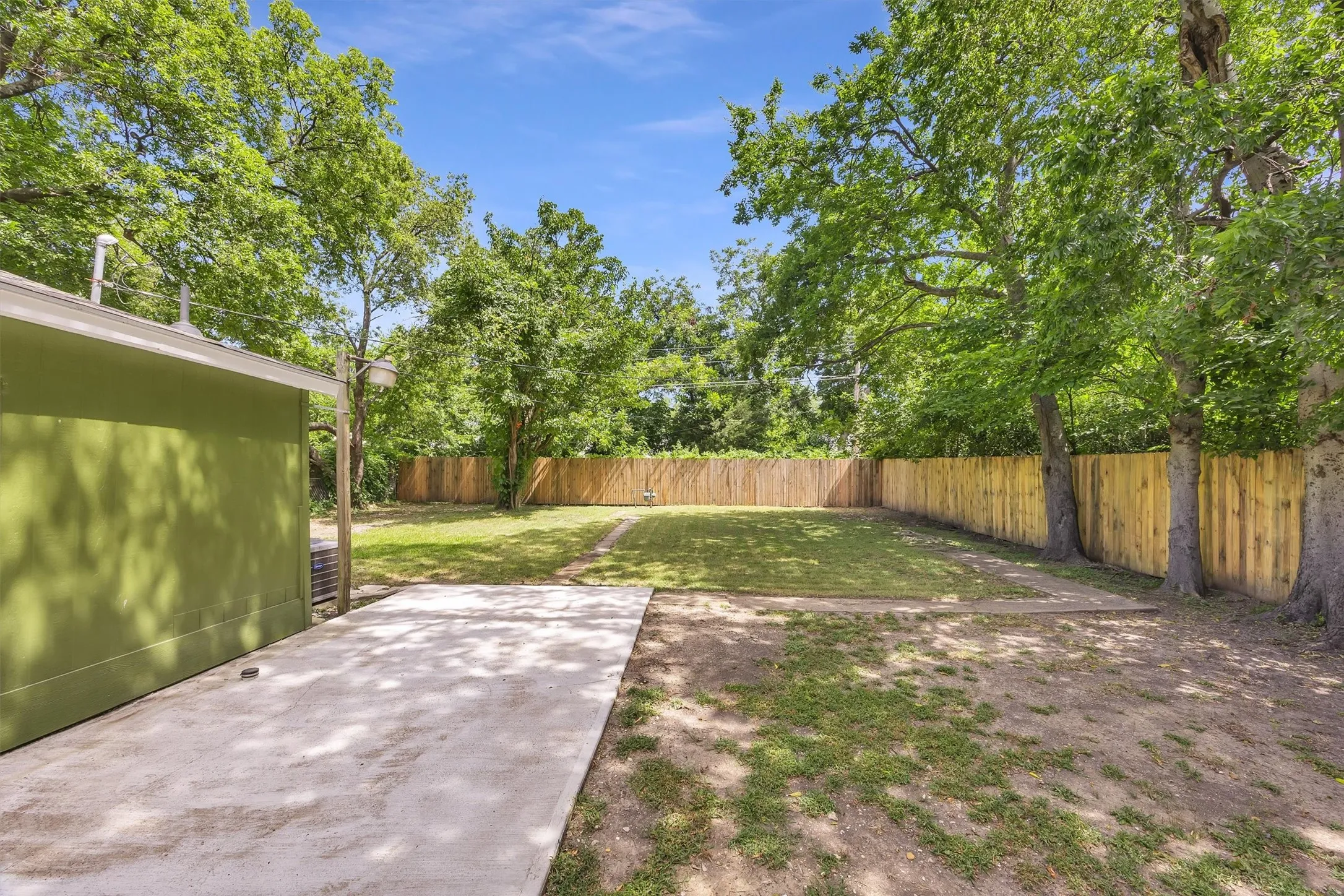Single Family Residence For Sale in Dallas County , 2647 Province Lane, Dallas, Texas 75228, 4 Bedroom, 2 Bathroom, Garage spaces, 1,542 Sqft, built in 1954, mls#21321786, Real Estate Agent in Dallas, Homes For Sale in Dallas county, Homes For Sale in Dallas, Realtor in Dallas Texas, Real Estate Brokerage Independent Realty Texas, Luminita Cordes Realtor
