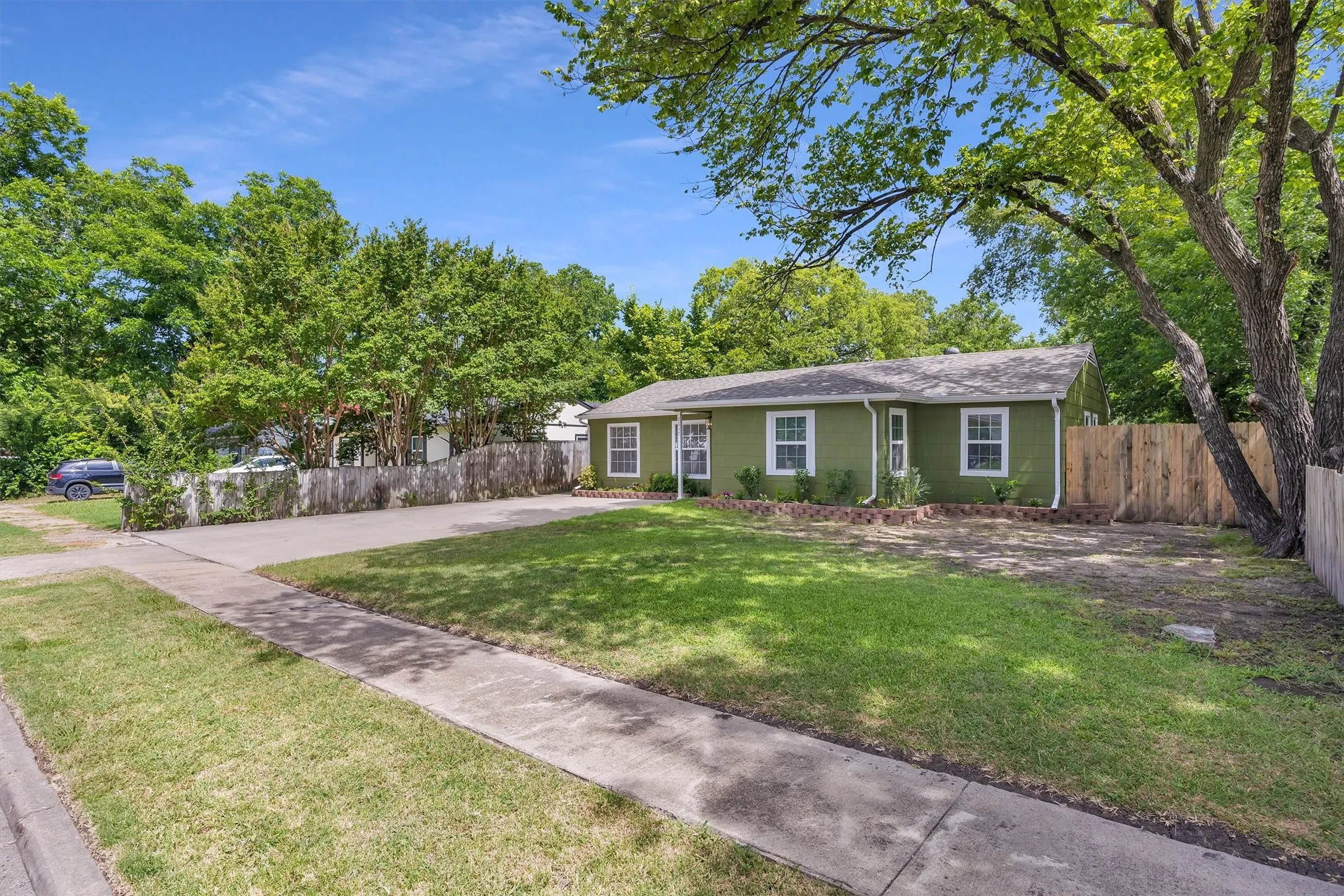 Single Family Residence For Sale in Dallas County , 2647 Province Lane, Dallas, Texas 75228, 4 Bedroom, 2 Bathroom, Garage spaces, 1,542 Sqft, built in 1954, mls#21321786, Real Estate Agent in Dallas, Homes For Sale in Dallas county, Homes For Sale in Dallas, Realtor in Dallas Texas, Real Estate Brokerage Independent Realty Texas, Luminita Cordes Realtor