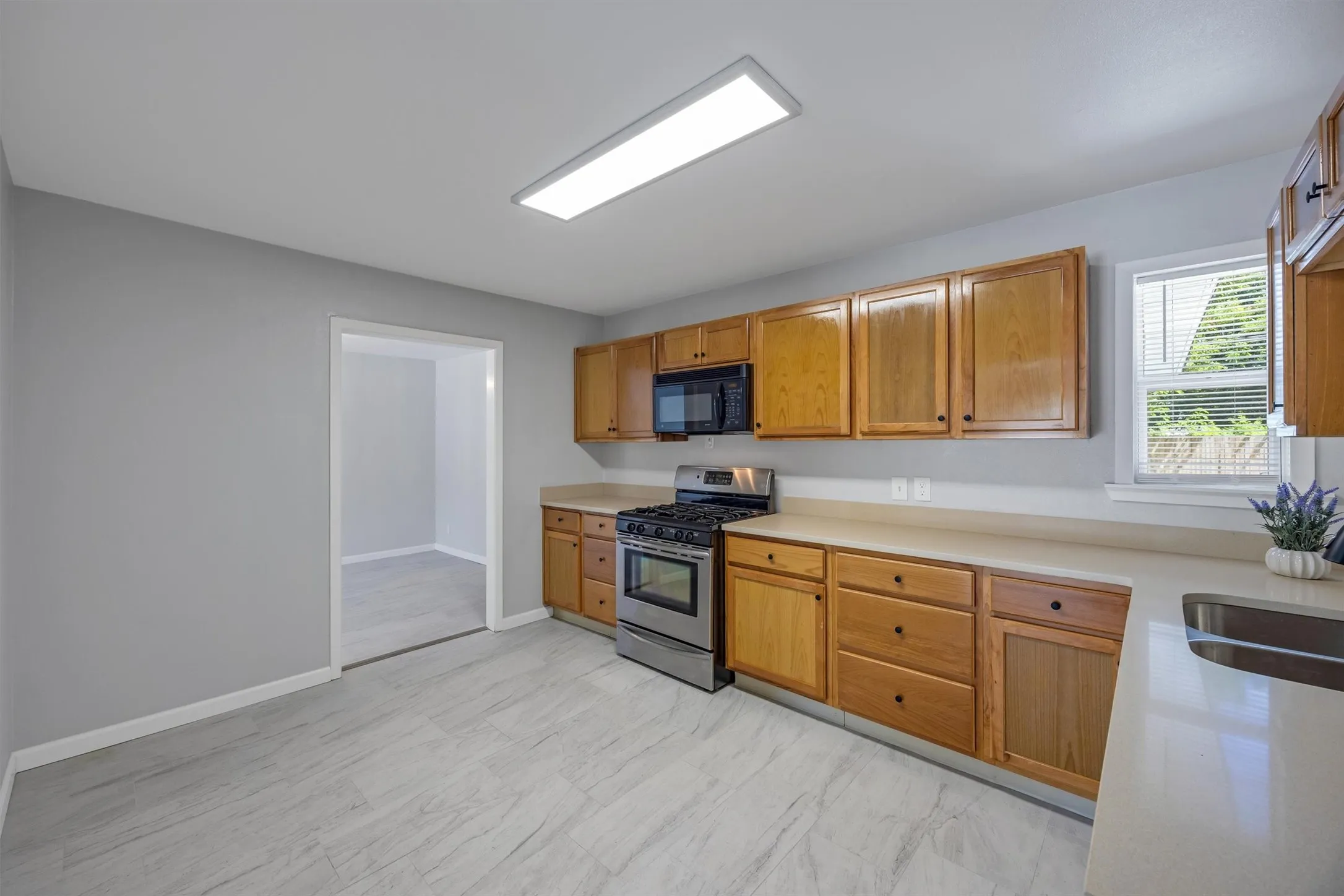 Single Family Residence For Sale in Dallas County , 2647 Province Lane, Dallas, Texas 75228, 4 Bedroom, 2 Bathroom, Garage spaces, 1,542 Sqft, built in 1954, mls#21321786, Real Estate Agent in Dallas, Homes For Sale in Dallas county, Homes For Sale in Dallas, Realtor in Dallas Texas, Real Estate Brokerage Independent Realty Texas, Luminita Cordes Realtor