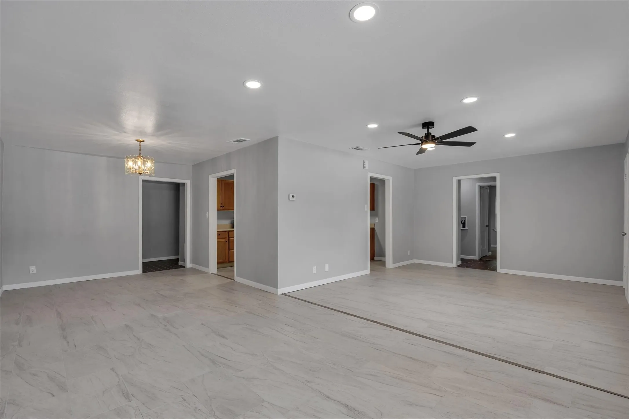 Single Family Residence For Sale in Dallas County , 2647 Province Lane, Dallas, Texas 75228, 4 Bedroom, 2 Bathroom, Garage spaces, 1,542 Sqft, built in 1954, mls#21321786, Real Estate Agent in Dallas, Homes For Sale in Dallas county, Homes For Sale in Dallas, Realtor in Dallas Texas, Real Estate Brokerage Independent Realty Texas, Luminita Cordes Realtor