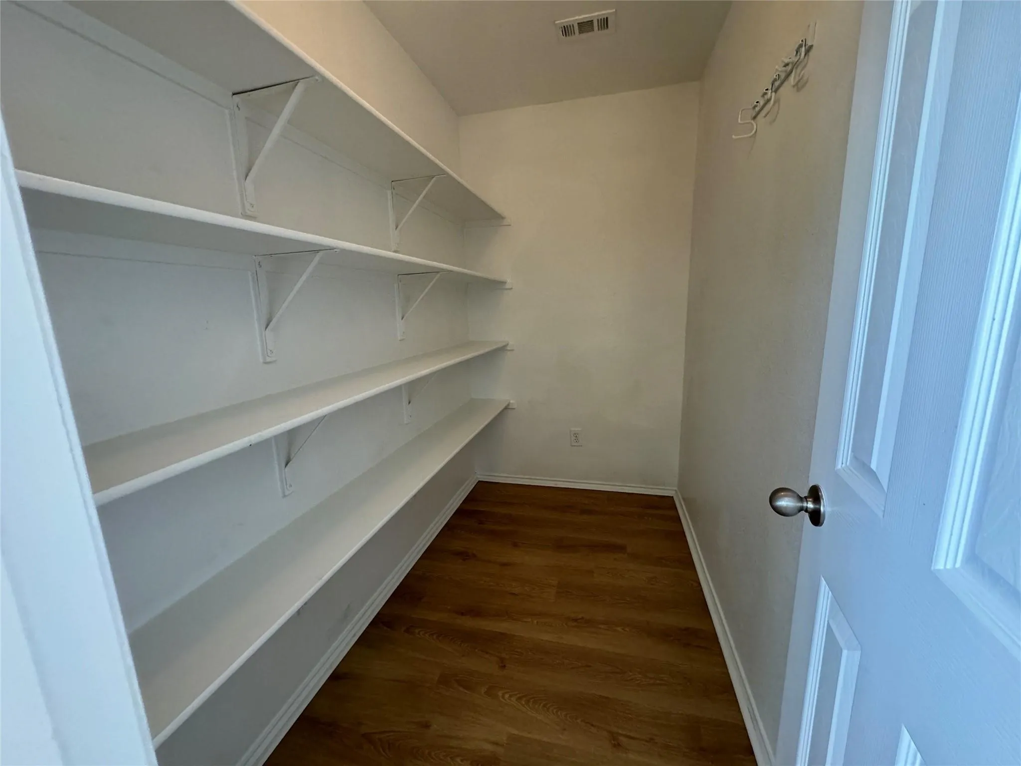 Single Family Residence For Rent in Tarrant County , 12728 Foxpaw Trail, Fort Worth, Texas 76244, 3 Bedroom, 2 Bathroom, 2 Garage spaces, 1,868 Sqft, built in 2008, mls#21330453, Real Estate Agent in Fort Worth, Homes For Rent in Tarrant county, Homes For Rent in Fort Worth, Realtor in Fort Worth Texas, Real Estate Brokerage Independent Realty Texas, Luminita Cordes Realtor