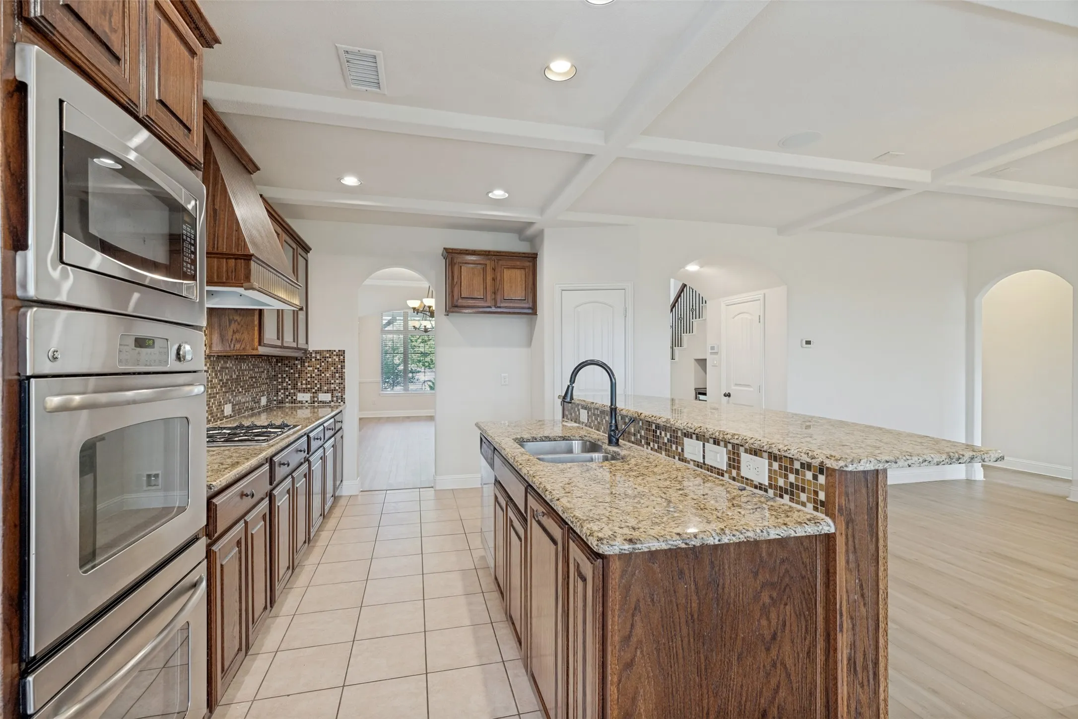 Single Family Residence For Sale in Denton County , 1100 Brendan Drive, Little Elm, Texas 75068, 4 Bedroom, 4 Bathroom, 2 Garage spaces, 2,921 Sqft, built in 2010, mls#21323739, Real Estate Agent in Little Elm, Homes For Sale in Denton county, Homes For Sale in Little Elm, Realtor in Little Elm Texas, Real Estate Brokerage Independent Realty Texas, Luminita Cordes Realtor