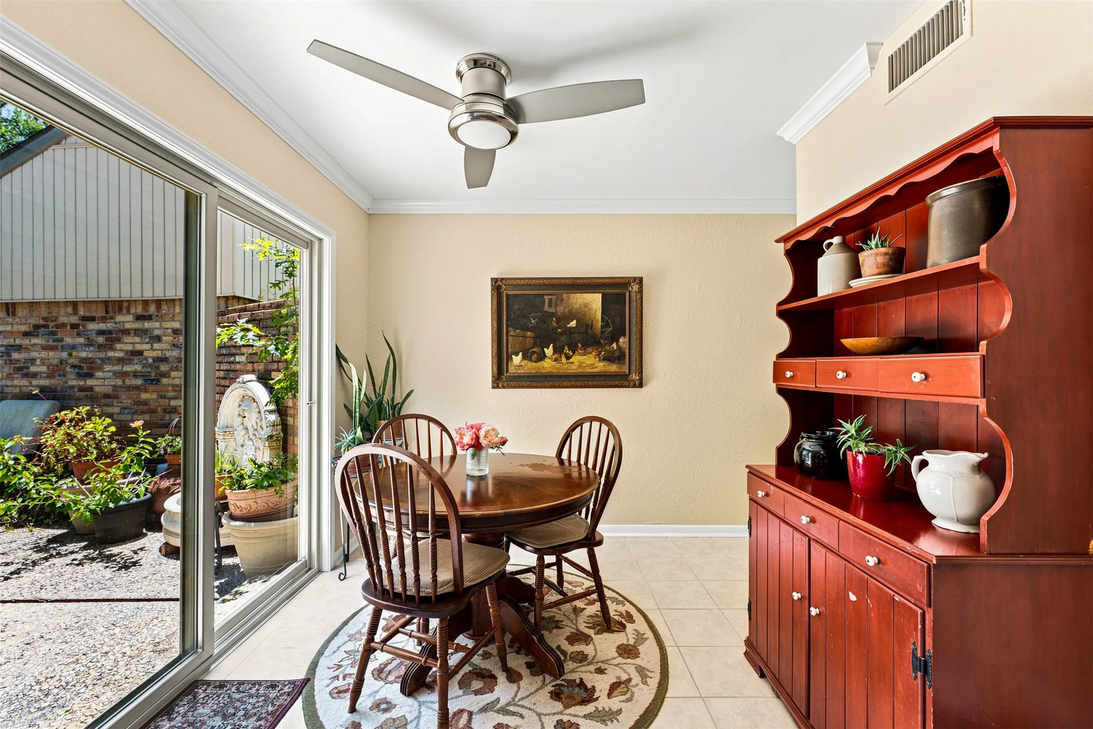 Single Family Residence For Sale in Mc Lennan County , 3411 Brannon Drive, Waco, Texas 76710, 3 Bedroom, 3 Bathroom, 2 Garage spaces, 1,813 Sqft, built in 1978, mls#21330467, Real Estate Agent in Waco, Homes For Sale in Mc Lennan county, Homes For Sale in Waco, Realtor in Waco Texas, Real Estate Brokerage Independent Realty Texas, Luminita Cordes Realtor