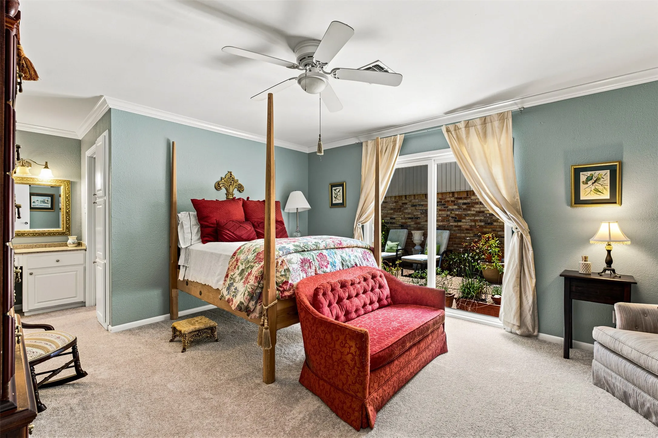 Single Family Residence For Sale in Mc Lennan County , 3411 Brannon Drive, Waco, Texas 76710, 3 Bedroom, 3 Bathroom, 2 Garage spaces, 1,813 Sqft, built in 1978, mls#21330467, Real Estate Agent in Waco, Homes For Sale in Mc Lennan county, Homes For Sale in Waco, Realtor in Waco Texas, Real Estate Brokerage Independent Realty Texas, Luminita Cordes Realtor
