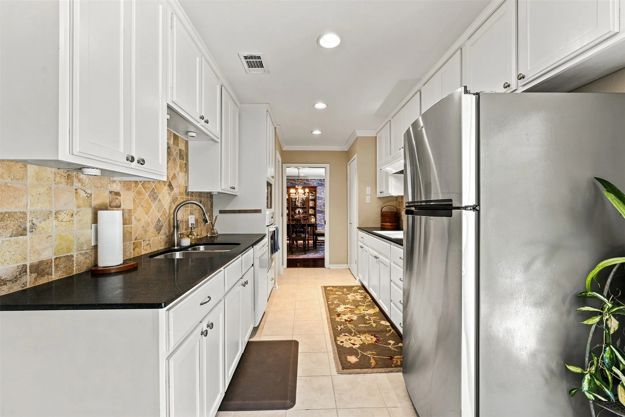 Single Family Residence For Sale in Mc Lennan County , 3411 Brannon Drive, Waco, Texas 76710, 3 Bedroom, 3 Bathroom, 2 Garage spaces, 1,813 Sqft, built in 1978, mls#21330467, Real Estate Agent in Waco, Homes For Sale in Mc Lennan county, Homes For Sale in Waco, Realtor in Waco Texas, Real Estate Brokerage Independent Realty Texas, Luminita Cordes Realtor