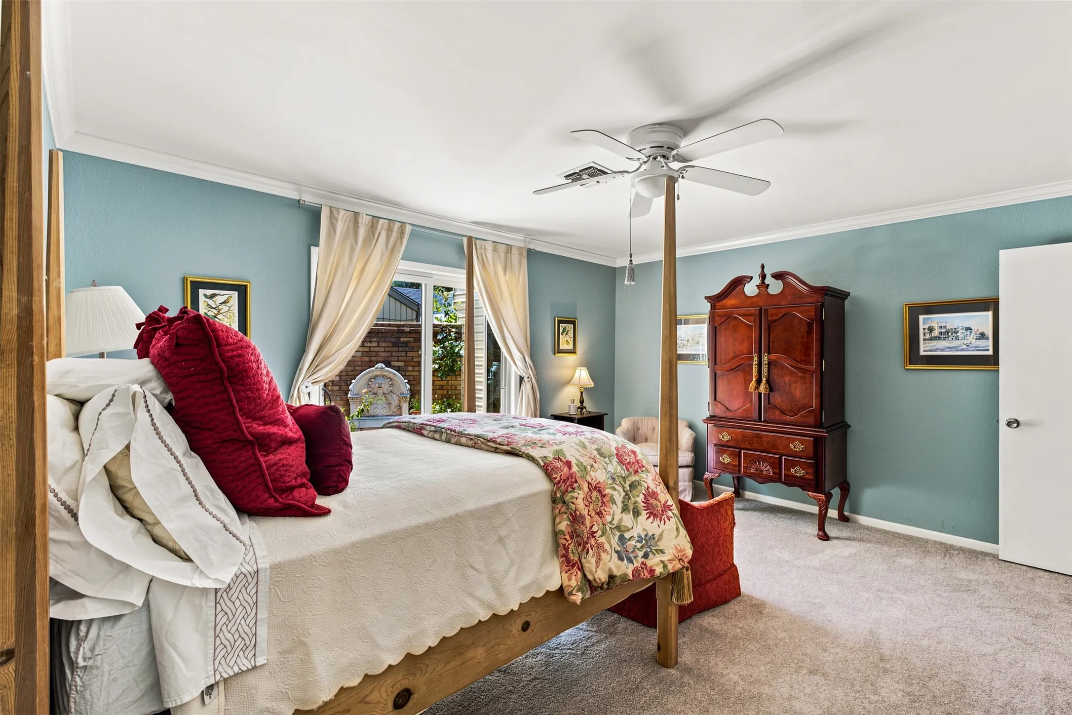 Single Family Residence For Sale in Mc Lennan County , 3411 Brannon Drive, Waco, Texas 76710, 3 Bedroom, 3 Bathroom, 2 Garage spaces, 1,813 Sqft, built in 1978, mls#21330467, Real Estate Agent in Waco, Homes For Sale in Mc Lennan county, Homes For Sale in Waco, Realtor in Waco Texas, Real Estate Brokerage Independent Realty Texas, Luminita Cordes Realtor