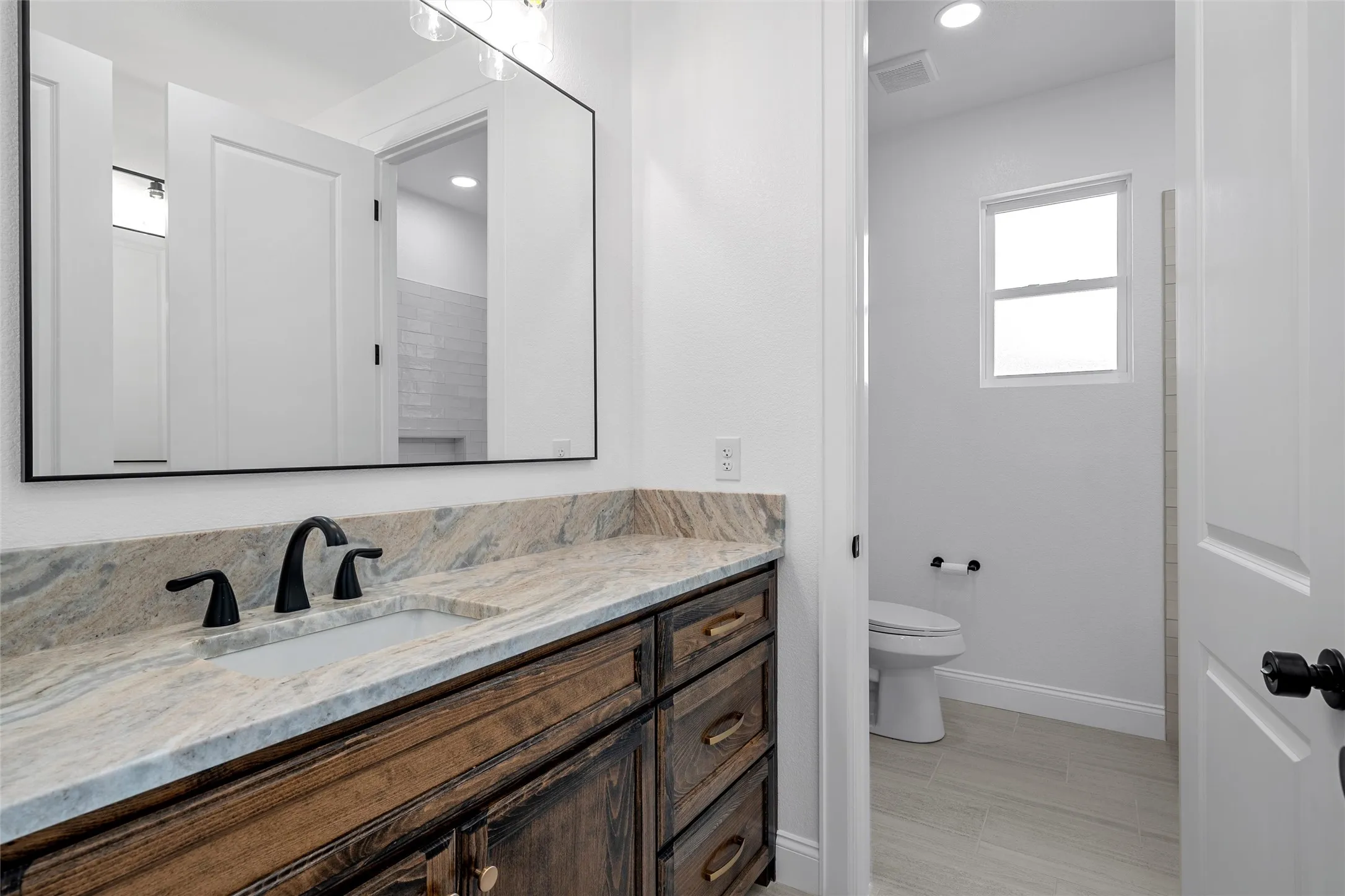 Single Family Residence For Sale in Mc Lennan County , 1025 Galaxy, Woodway, Texas 76712, 4 Bedroom, 4 Bathroom, 2 Garage spaces, 2,938 Sqft, built in 2026, mls#21329038, Real Estate Agent in Woodway, Homes For Sale in Mc Lennan county, Homes For Sale in Woodway, Realtor in Woodway Texas, Real Estate Brokerage Independent Realty Texas, Luminita Cordes Realtor