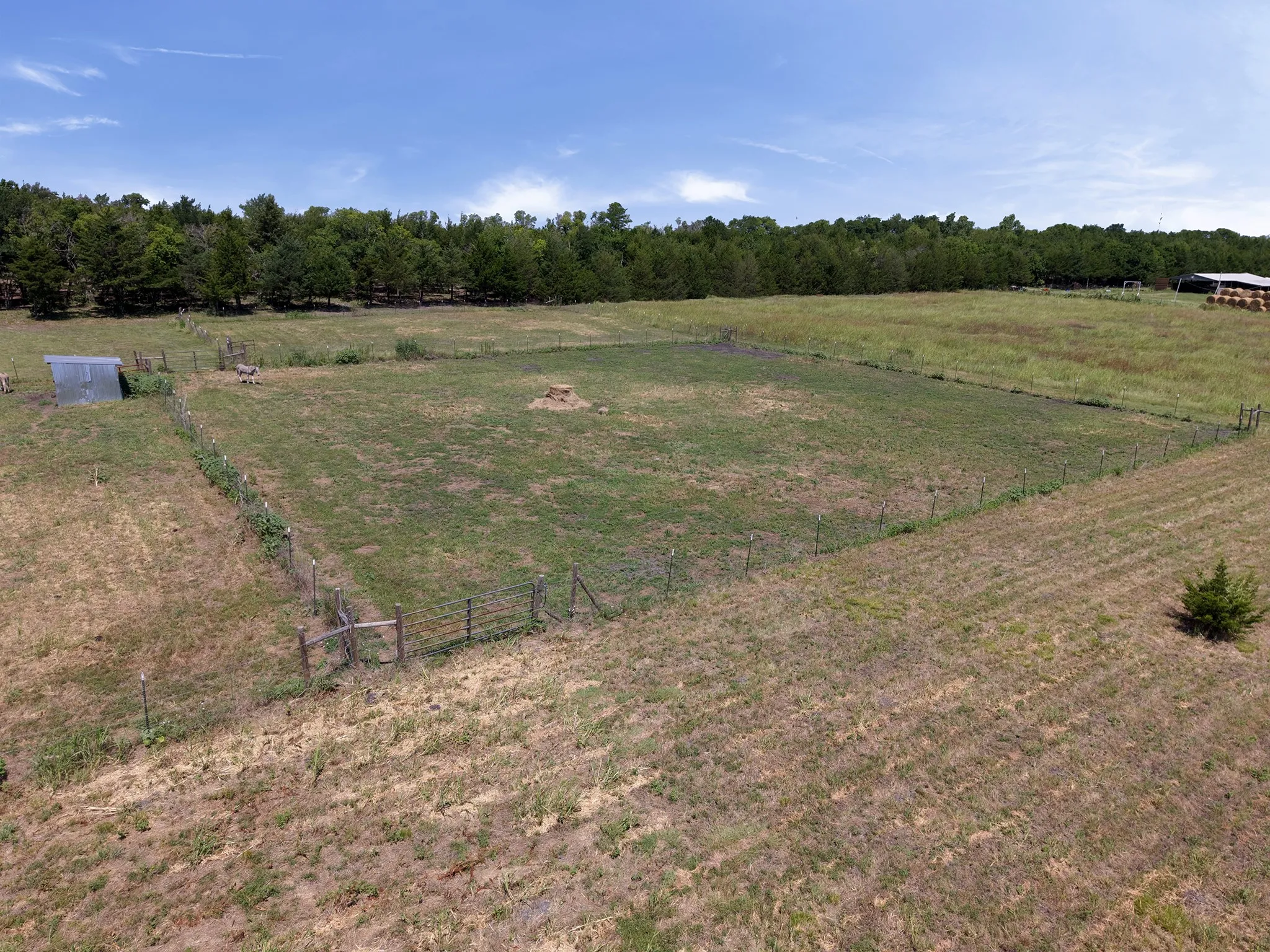 Livestock pen