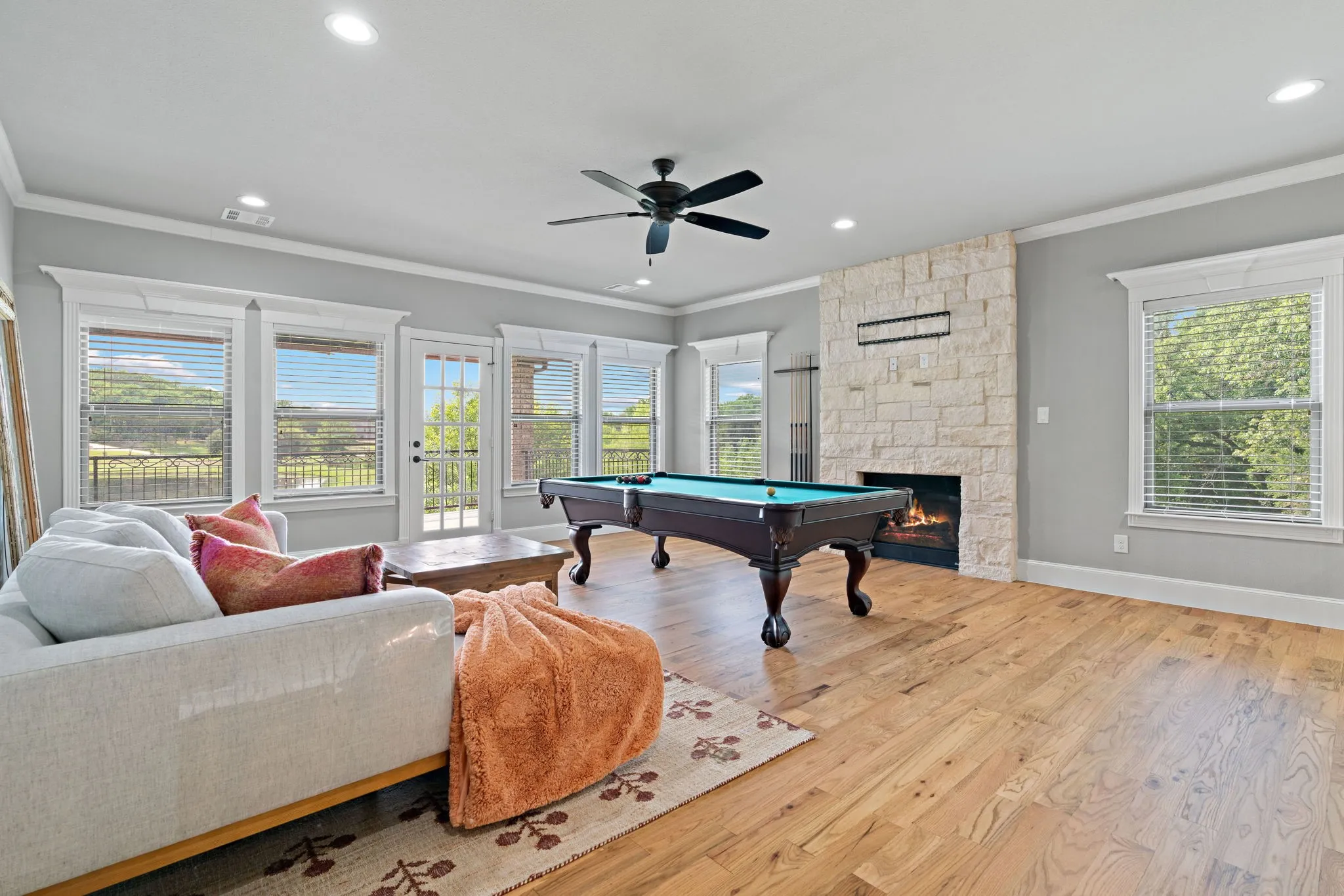 Single Family Residence For Sale in Ellis County , 1803 Sunset Crossing, Cedar Hill, Texas 75104, 4 Bedroom, 4 Bathroom, 2 Garage spaces, 4,107 Sqft, built in 2017, mls#21324280, Real Estate Agent in Cedar Hill, Homes For Sale in Ellis county, Homes For Sale in Cedar Hill, Realtor in Cedar Hill Texas, Real Estate Brokerage Independent Realty Texas, Luminita Cordes Realtor