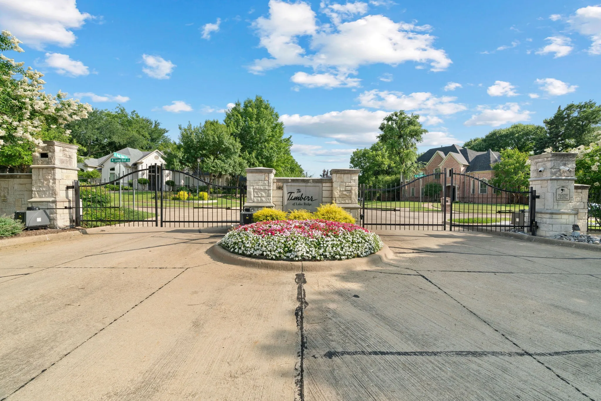 Single Family Residence For Sale in Ellis County , 1803 Sunset Crossing, Cedar Hill, Texas 75104, 4 Bedroom, 4 Bathroom, 2 Garage spaces, 4,107 Sqft, built in 2017, mls#21324280, Real Estate Agent in Cedar Hill, Homes For Sale in Ellis county, Homes For Sale in Cedar Hill, Realtor in Cedar Hill Texas, Real Estate Brokerage Independent Realty Texas, Luminita Cordes Realtor