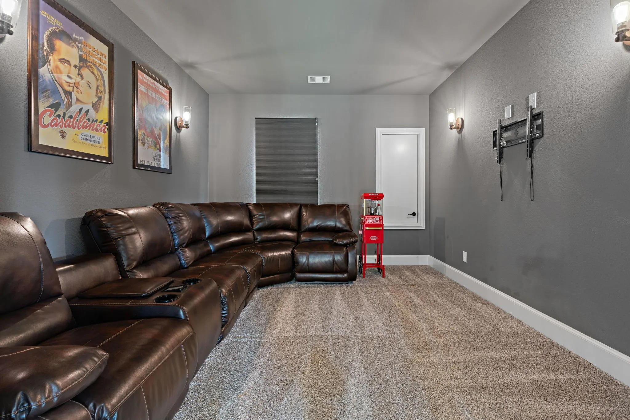 Single Family Residence For Sale in Ellis County , 1803 Sunset Crossing, Cedar Hill, Texas 75104, 4 Bedroom, 4 Bathroom, 2 Garage spaces, 4,107 Sqft, built in 2017, mls#21324280, Real Estate Agent in Cedar Hill, Homes For Sale in Ellis county, Homes For Sale in Cedar Hill, Realtor in Cedar Hill Texas, Real Estate Brokerage Independent Realty Texas, Luminita Cordes Realtor