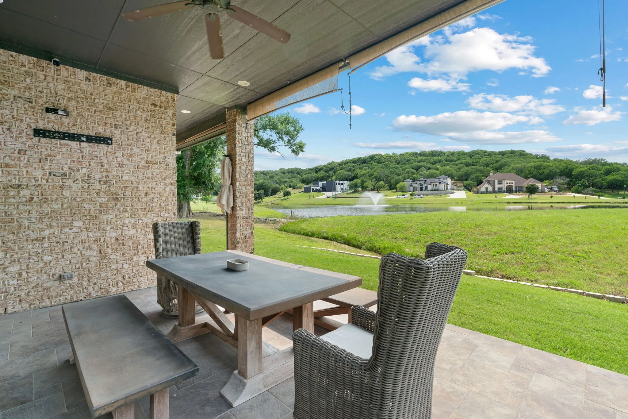 Single Family Residence For Sale in Ellis County , 1803 Sunset Crossing, Cedar Hill, Texas 75104, 4 Bedroom, 4 Bathroom, 2 Garage spaces, 4,107 Sqft, built in 2017, mls#21324280, Real Estate Agent in Cedar Hill, Homes For Sale in Ellis county, Homes For Sale in Cedar Hill, Realtor in Cedar Hill Texas, Real Estate Brokerage Independent Realty Texas, Luminita Cordes Realtor