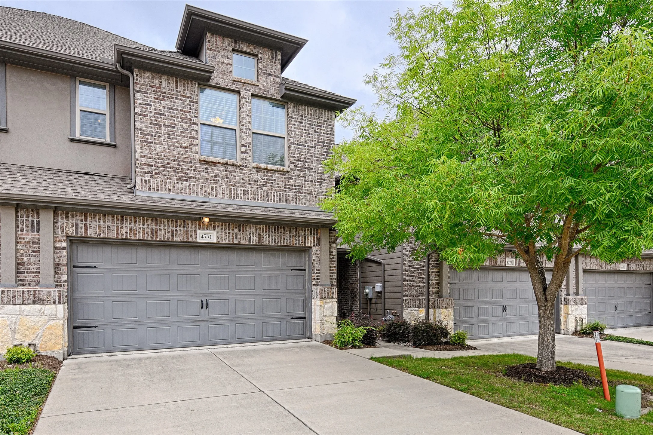 Townhouse For Rent in Collin County , 4771 Bridgewater Street, Plano, Texas 75074, 3 Bedroom, 3 Bathroom, 2 Garage spaces, 1,621 Sqft, built in 2016, Price $2,400, mls#21330370, Real Estate Agent in Plano, Homes For Rent in Collin county, Homes For Rent in Plano, Realtor in Plano Texas, Real Estate Brokerage Independent Realty Texas, Luminita Cordes Realtor