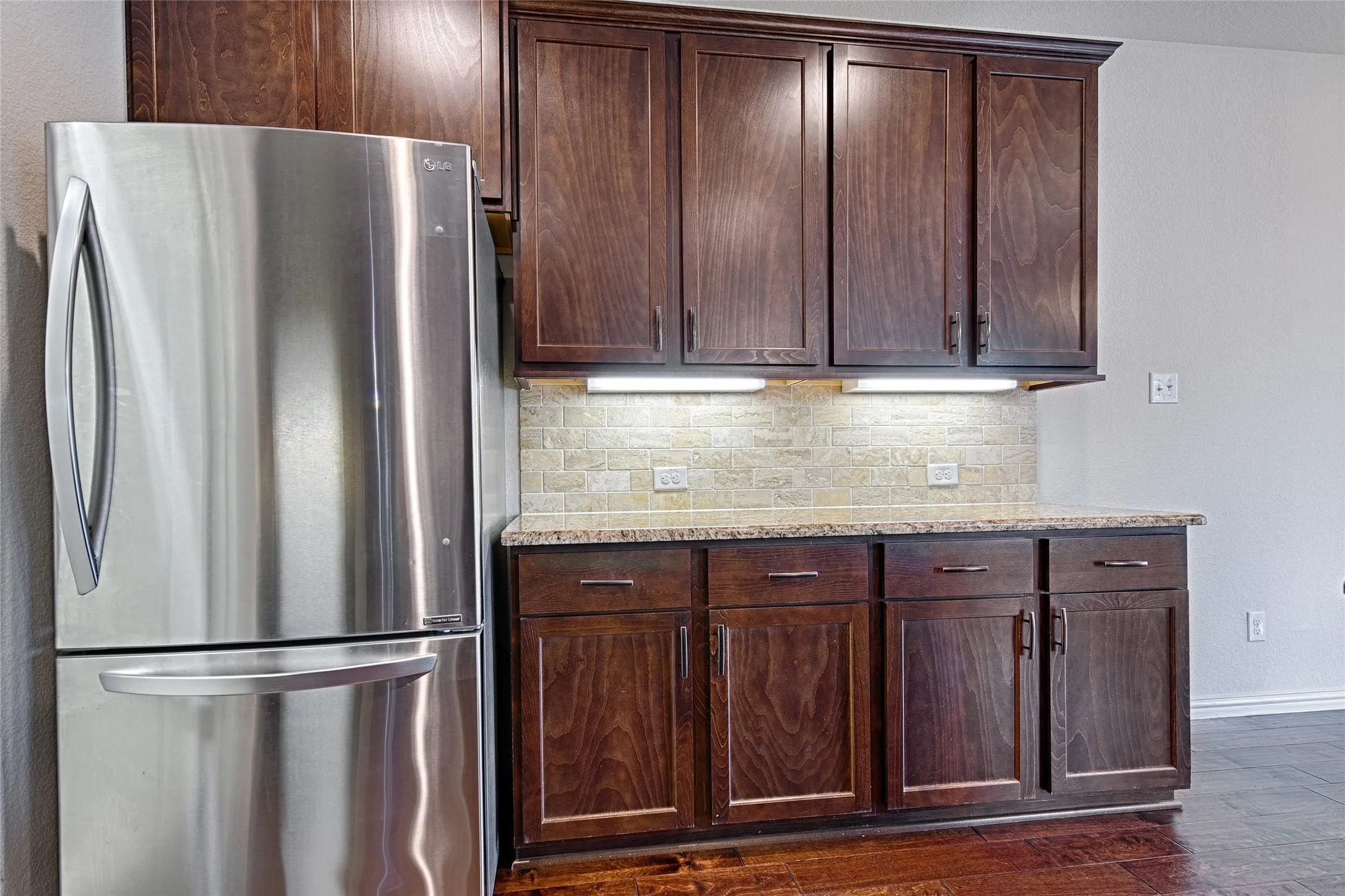 Townhouse For Rent in Collin County , 4771 Bridgewater Street, Plano, Texas 75074, 3 Bedroom, 3 Bathroom, 2 Garage spaces, 1,621 Sqft, built in 2016, Price $2,400, mls#21330370, Real Estate Agent in Plano, Homes For Rent in Collin county, Homes For Rent in Plano, Realtor in Plano Texas, Real Estate Brokerage Independent Realty Texas, Luminita Cordes Realtor