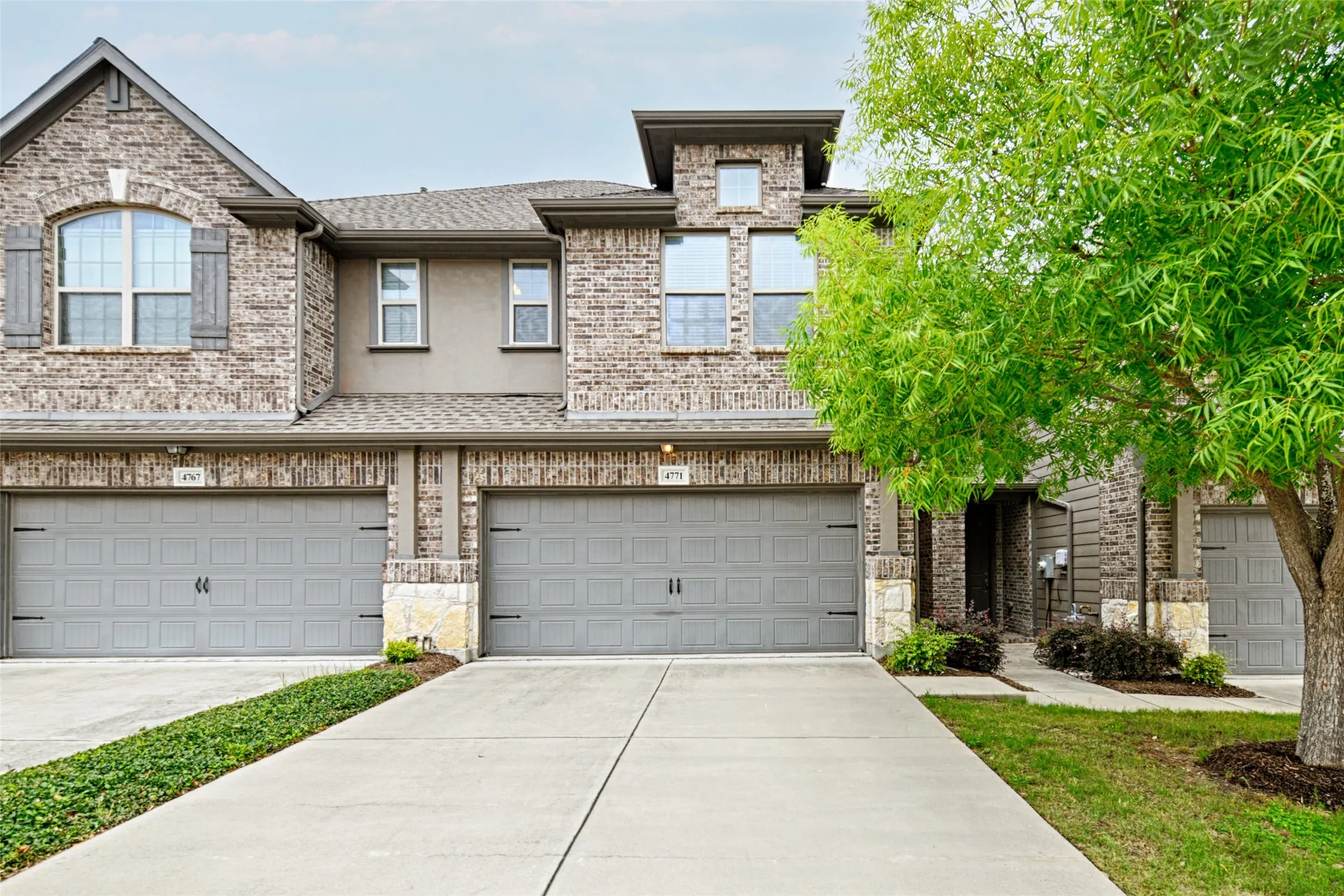 Townhouse For Rent in Collin County , 4771 Bridgewater Street, Plano, Texas 75074, 3 Bedroom, 3 Bathroom, 2 Garage spaces, 1,621 Sqft, built in 2016, Price $2,400, mls#21330370, Real Estate Agent in Plano, Homes For Rent in Collin county, Homes For Rent in Plano, Realtor in Plano Texas, Real Estate Brokerage Independent Realty Texas, Luminita Cordes Realtor
