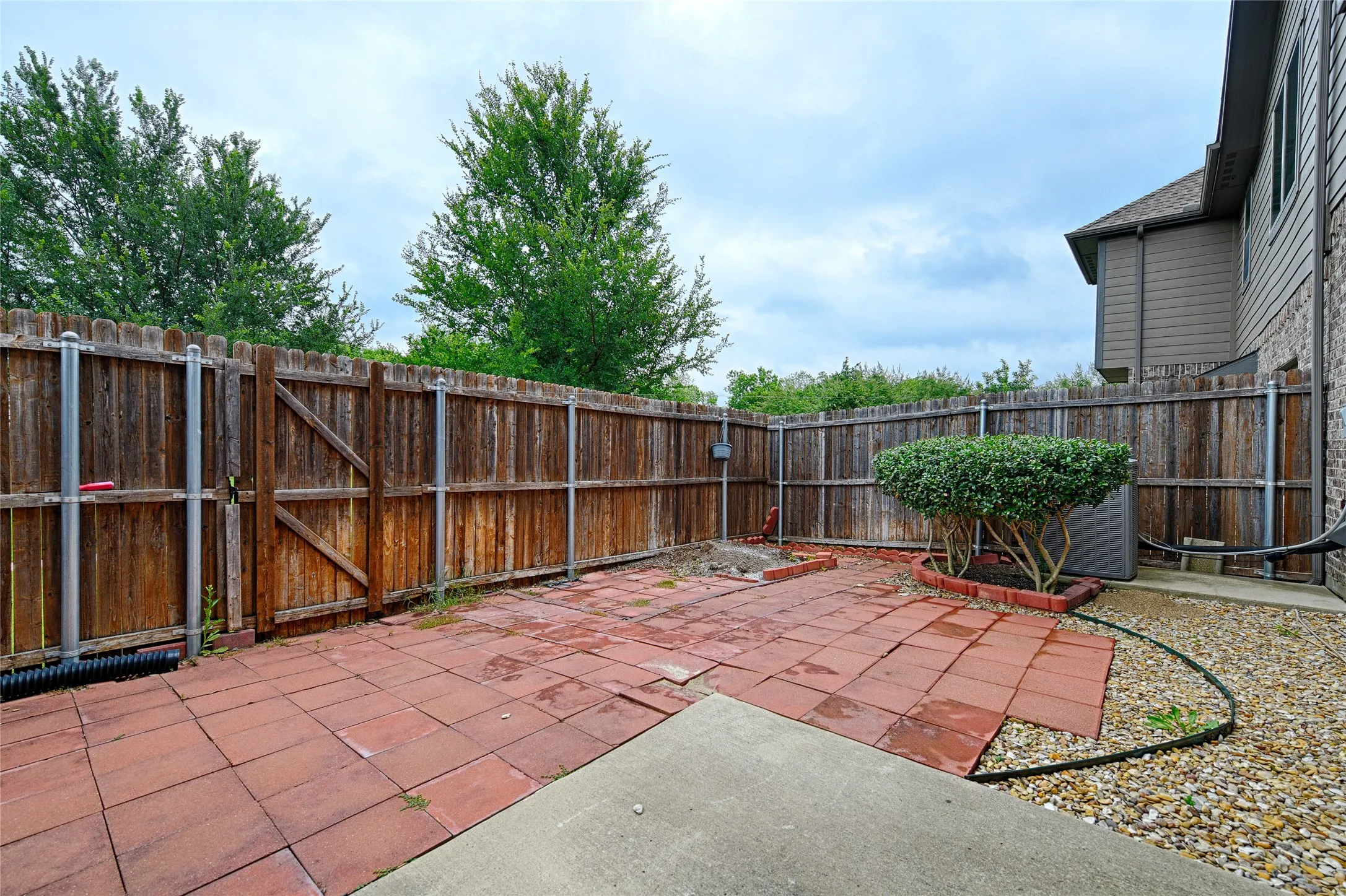 Townhouse For Rent in Collin County , 4771 Bridgewater Street, Plano, Texas 75074, 3 Bedroom, 3 Bathroom, 2 Garage spaces, 1,621 Sqft, built in 2016, Price $2,400, mls#21330370, Real Estate Agent in Plano, Homes For Rent in Collin county, Homes For Rent in Plano, Realtor in Plano Texas, Real Estate Brokerage Independent Realty Texas, Luminita Cordes Realtor