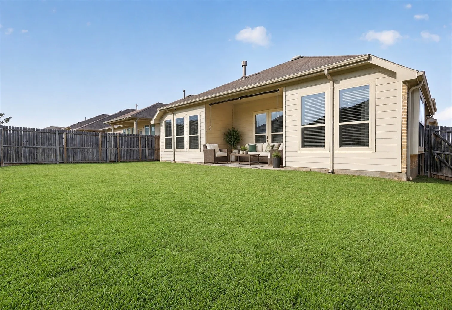 Single Family Residence For Sale in Denton County , 14817 Gilley Lane, Fort Worth, Texas 76052, 4 Bedroom, 3 Bathroom, 2 Garage spaces, 2,123 Sqft, built in 2019, mls#21316186, Real Estate Agent in Fort Worth, Homes For Sale in Denton county, Homes For Sale in Fort Worth, Realtor in Fort Worth Texas, Real Estate Brokerage Independent Realty Texas, Luminita Cordes Realtor