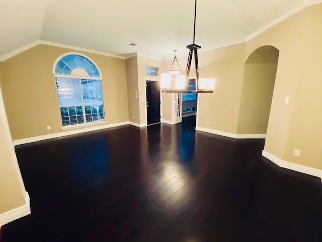 Single Family Residence For Rent in Denton County , 13221 Bavarian Drive, Frisco, Texas 75033, 3 Bedroom, 2 Bathroom, 2 Garage spaces, 2,145 Sqft, built in 2003, mls#21330506, Real Estate Agent in Frisco, Homes For Rent in Denton county, Homes For Rent in Frisco, Realtor in Frisco Texas, Real Estate Brokerage Independent Realty Texas, Luminita Cordes Realtor