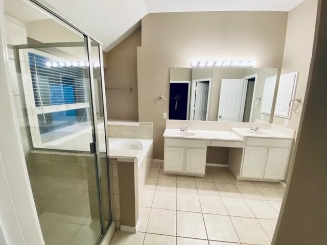 Single Family Residence For Rent in Denton County , 13221 Bavarian Drive, Frisco, Texas 75033, 3 Bedroom, 2 Bathroom, 2 Garage spaces, 2,145 Sqft, built in 2003, mls#21330506, Real Estate Agent in Frisco, Homes For Rent in Denton county, Homes For Rent in Frisco, Realtor in Frisco Texas, Real Estate Brokerage Independent Realty Texas, Luminita Cordes Realtor
