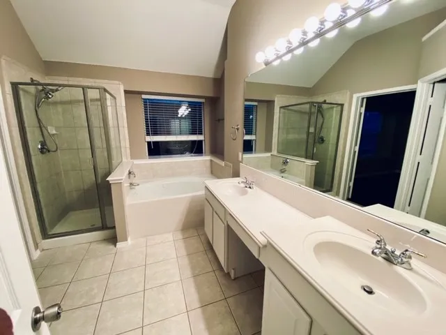 Single Family Residence For Rent in Denton County , 13221 Bavarian Drive, Frisco, Texas 75033, 3 Bedroom, 2 Bathroom, 2 Garage spaces, 2,145 Sqft, built in 2003, mls#21330506, Real Estate Agent in Frisco, Homes For Rent in Denton county, Homes For Rent in Frisco, Realtor in Frisco Texas, Real Estate Brokerage Independent Realty Texas, Luminita Cordes Realtor