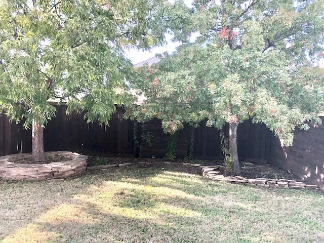 Single Family Residence For Rent in Denton County , 13221 Bavarian Drive, Frisco, Texas 75033, 3 Bedroom, 2 Bathroom, 2 Garage spaces, 2,145 Sqft, built in 2003, mls#21330506, Real Estate Agent in Frisco, Homes For Rent in Denton county, Homes For Rent in Frisco, Realtor in Frisco Texas, Real Estate Brokerage Independent Realty Texas, Luminita Cordes Realtor