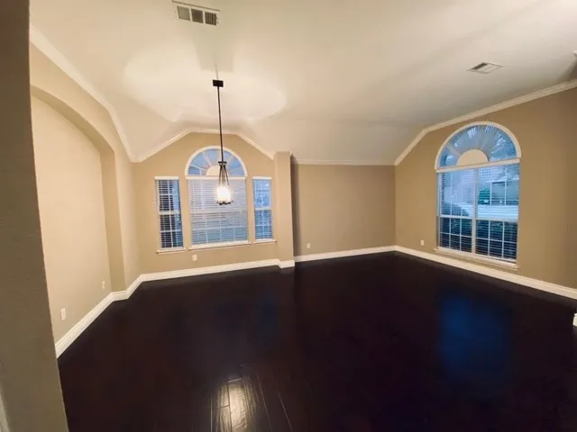Single Family Residence For Rent in Denton County , 13221 Bavarian Drive, Frisco, Texas 75033, 3 Bedroom, 2 Bathroom, 2 Garage spaces, 2,145 Sqft, built in 2003, mls#21330506, Real Estate Agent in Frisco, Homes For Rent in Denton county, Homes For Rent in Frisco, Realtor in Frisco Texas, Real Estate Brokerage Independent Realty Texas, Luminita Cordes Realtor