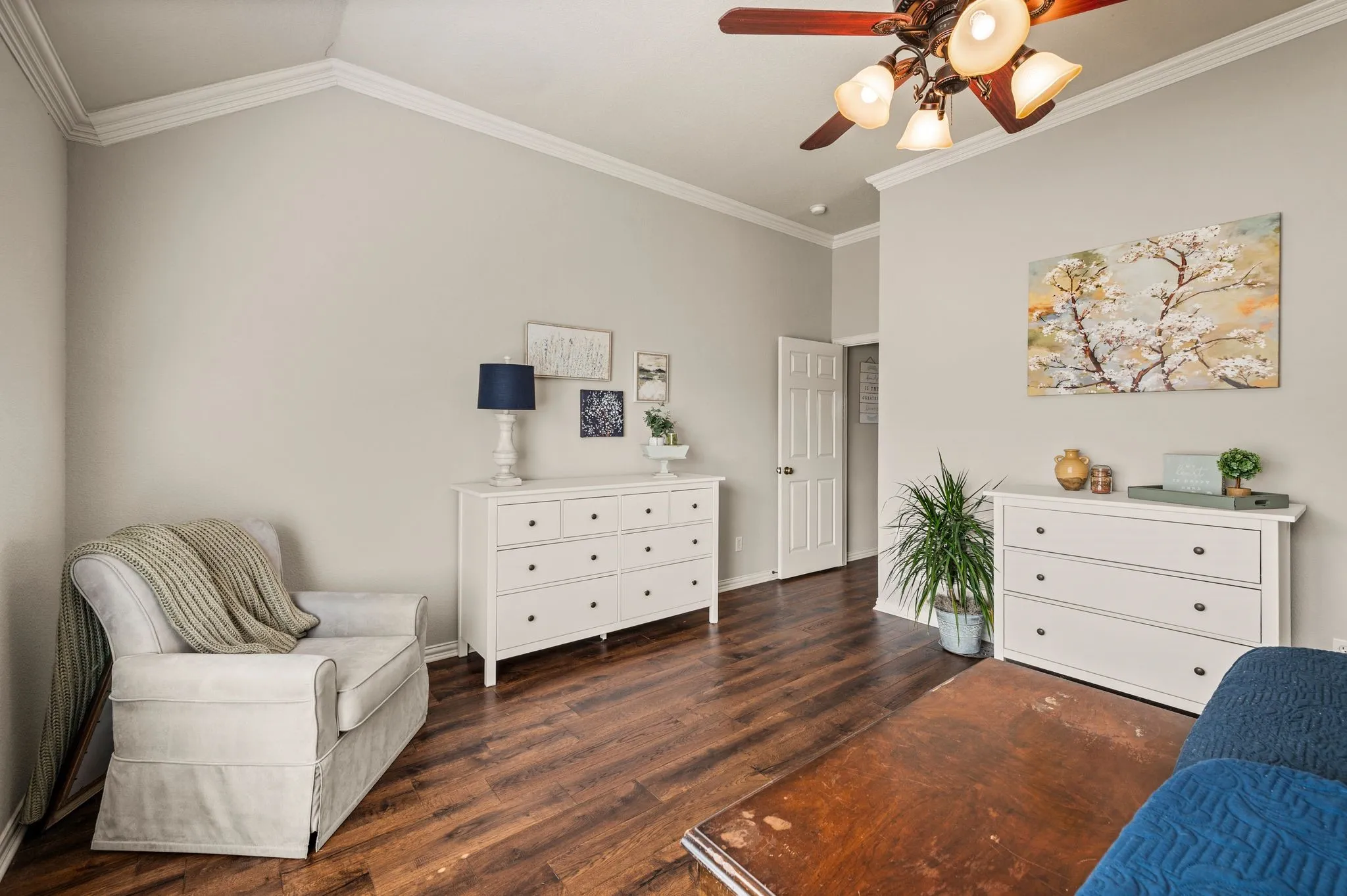 Single Family Residence For Sale in Wise County , 1110 Mount Lane, Rhome, Texas 76078, 4 Bedroom, 3 Bathroom, 3 Garage spaces, 2,931 Sqft, built in 2000, mls#21329971, Real Estate Agent in Rhome, Homes For Sale in Wise county, Homes For Sale in Rhome, Realtor in Rhome Texas, Real Estate Brokerage Independent Realty Texas, Luminita Cordes Realtor