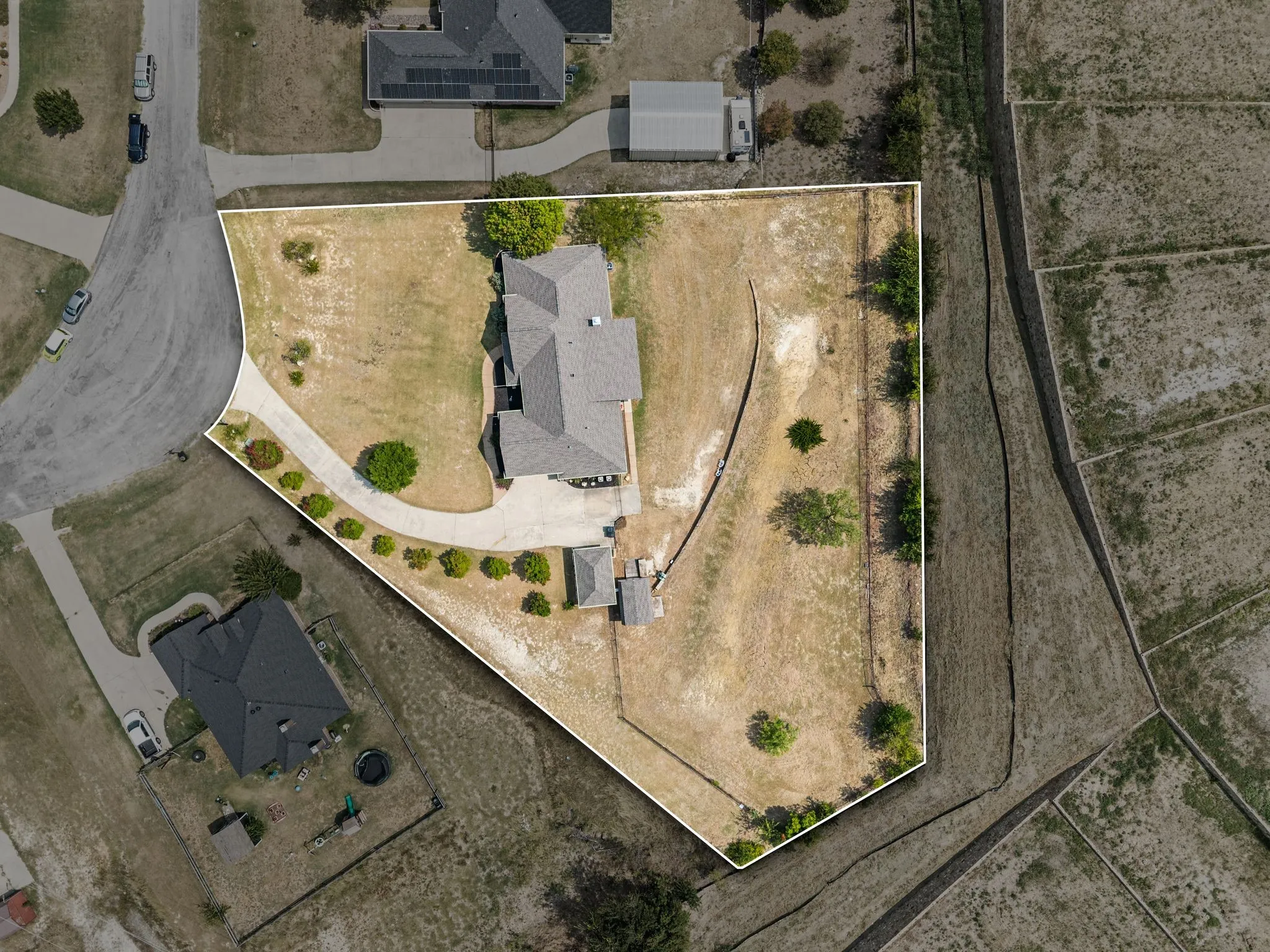 Spacious 1 acre lot