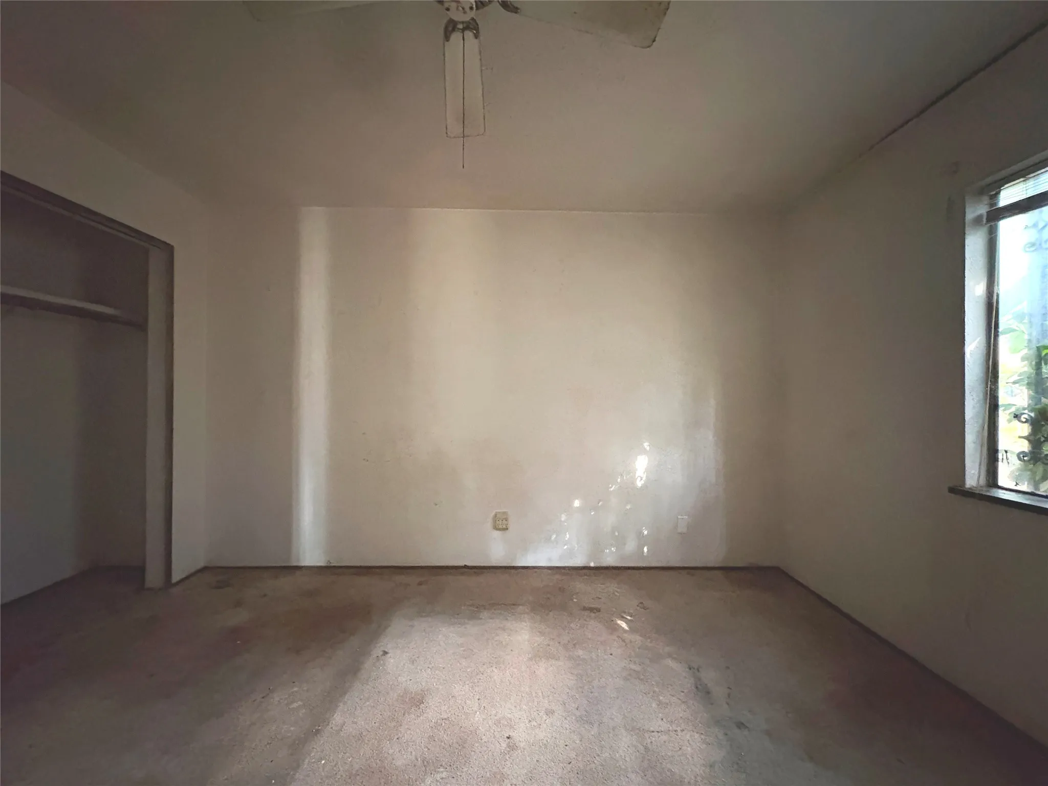 Single Family Residence For Sale in Dallas County , 8516 Londonderry Lane, Dallas, Texas 75228, 3 Bedroom, 2 Bathroom, 2 Garage spaces, 1,667 Sqft, built in 1977, mls#21329844, Real Estate Agent in Dallas, Homes For Sale in Dallas county, Homes For Sale in Dallas, Realtor in Dallas Texas, Real Estate Brokerage Independent Realty Texas, Luminita Cordes Realtor
