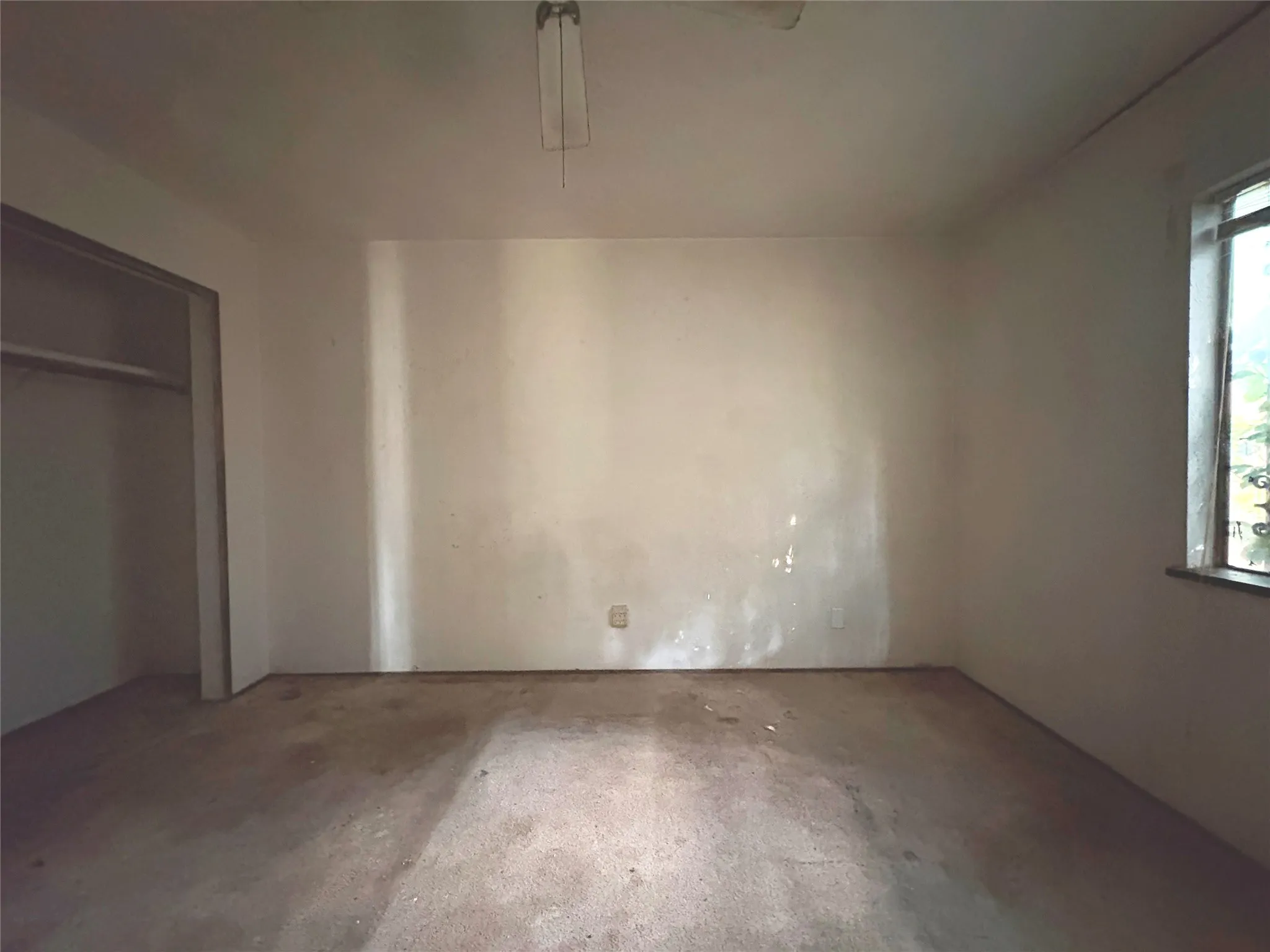 Single Family Residence For Sale in Dallas County , 8516 Londonderry Lane, Dallas, Texas 75228, 3 Bedroom, 2 Bathroom, 2 Garage spaces, 1,667 Sqft, built in 1977, mls#21329844, Real Estate Agent in Dallas, Homes For Sale in Dallas county, Homes For Sale in Dallas, Realtor in Dallas Texas, Real Estate Brokerage Independent Realty Texas, Luminita Cordes Realtor